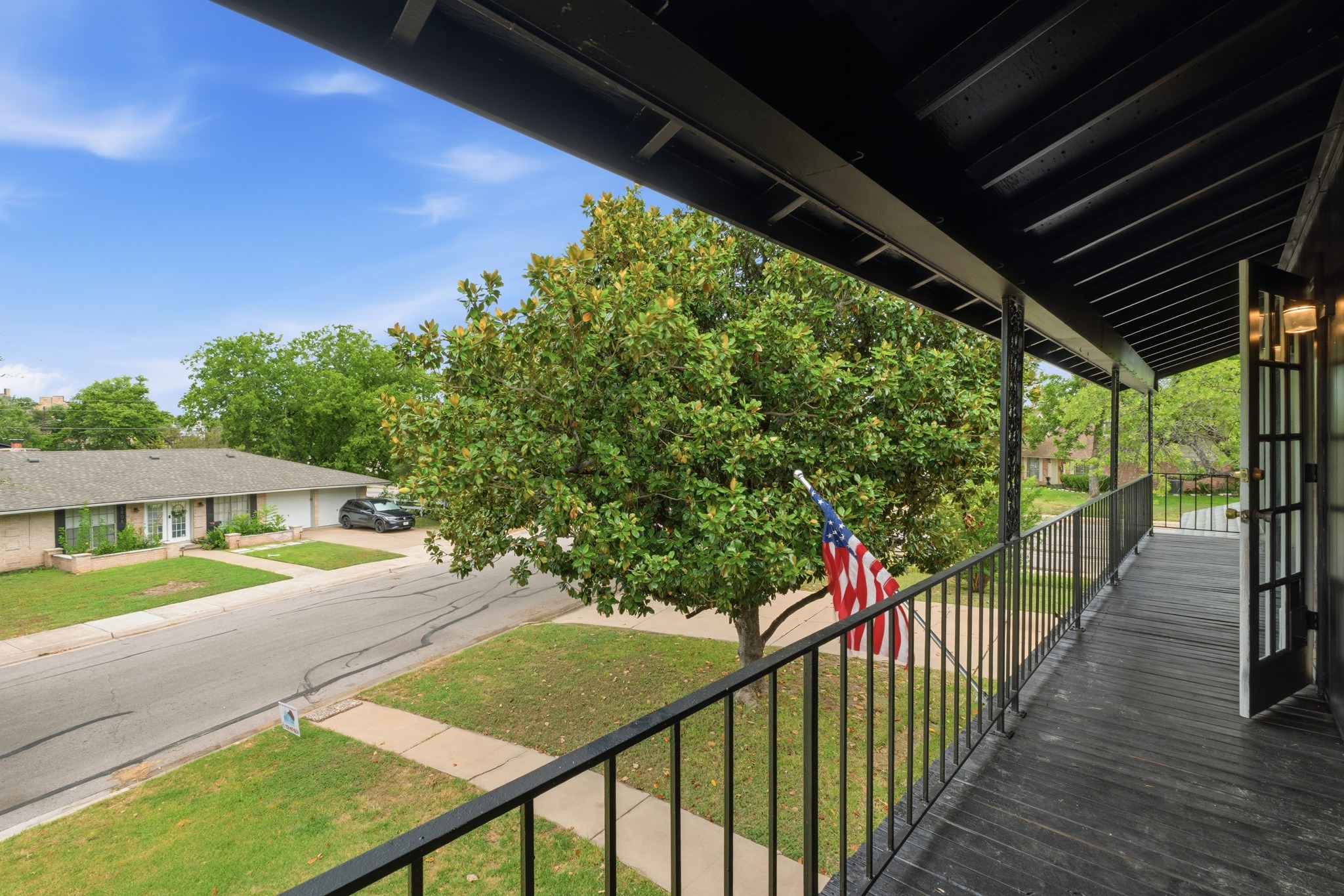 main property photo 34
