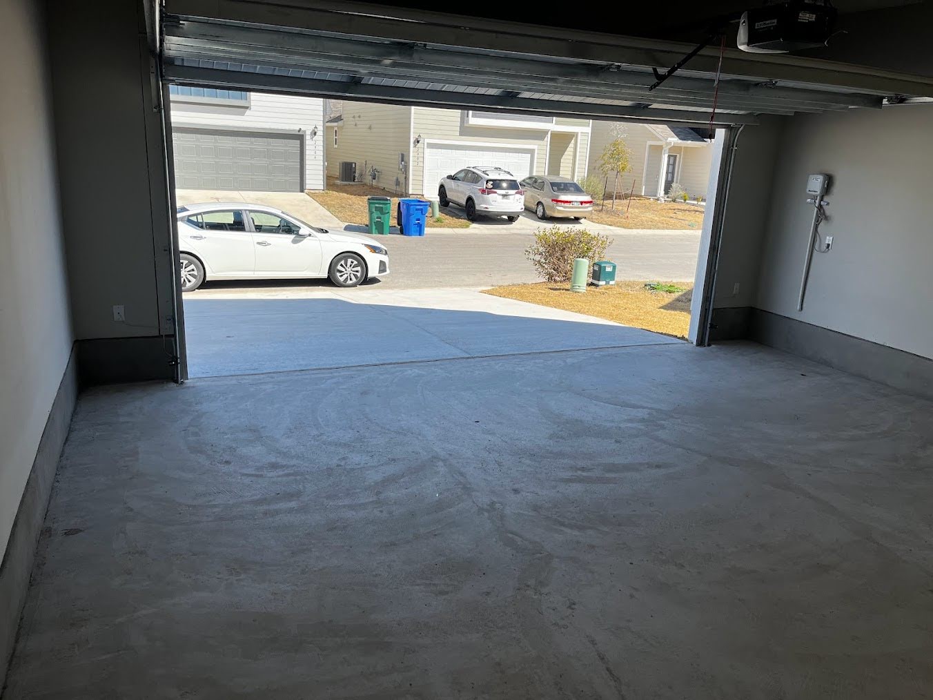 main property photo 31
