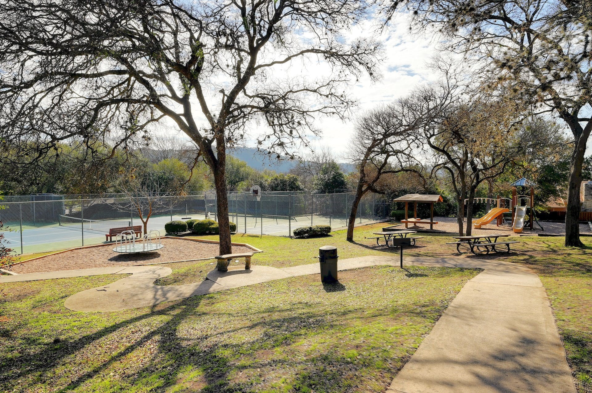 main property photo 22