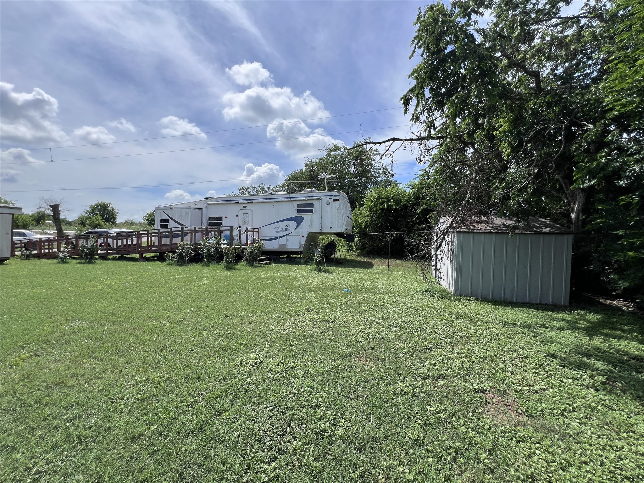 main property photo 7