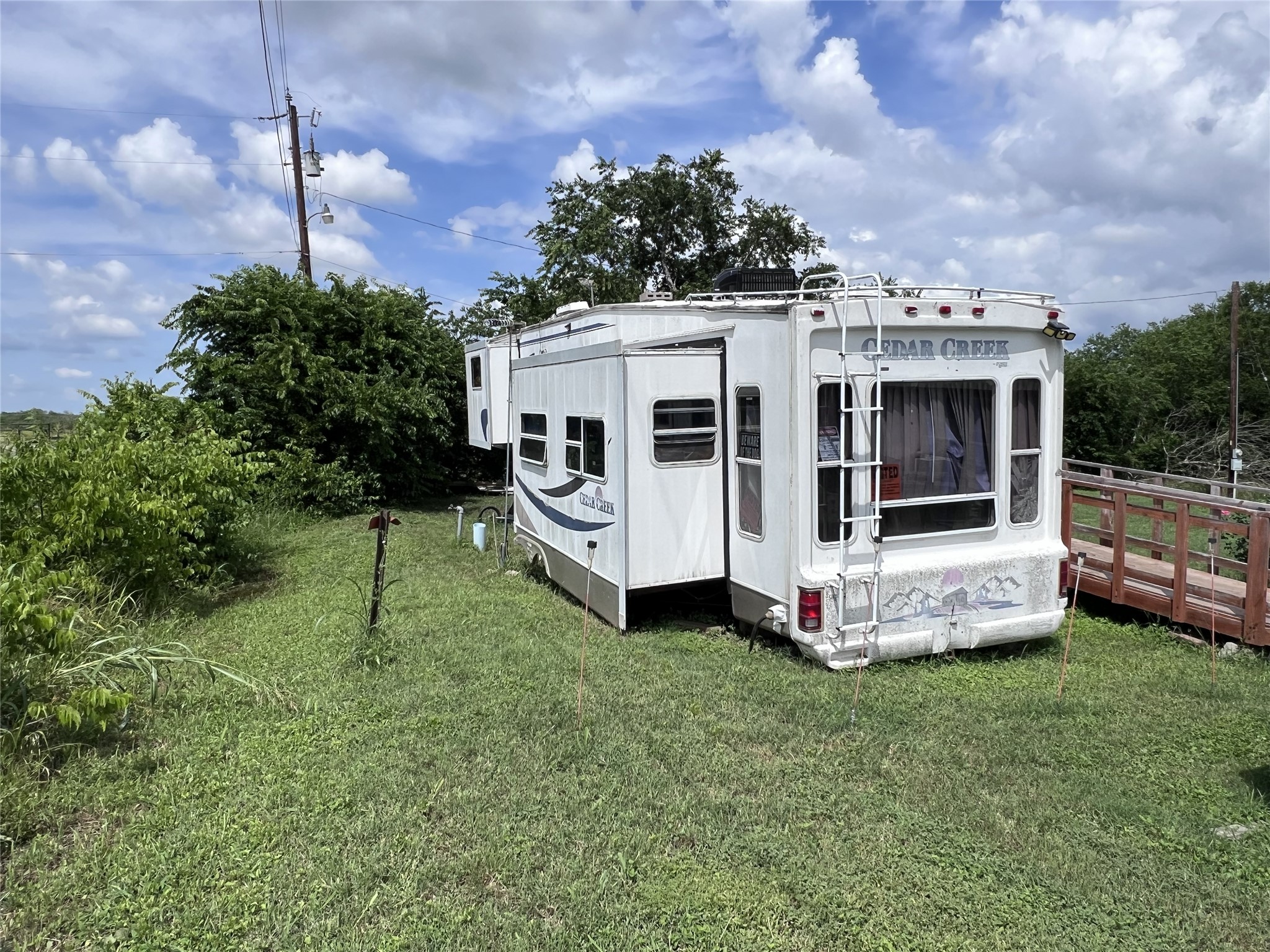 main property photo 9