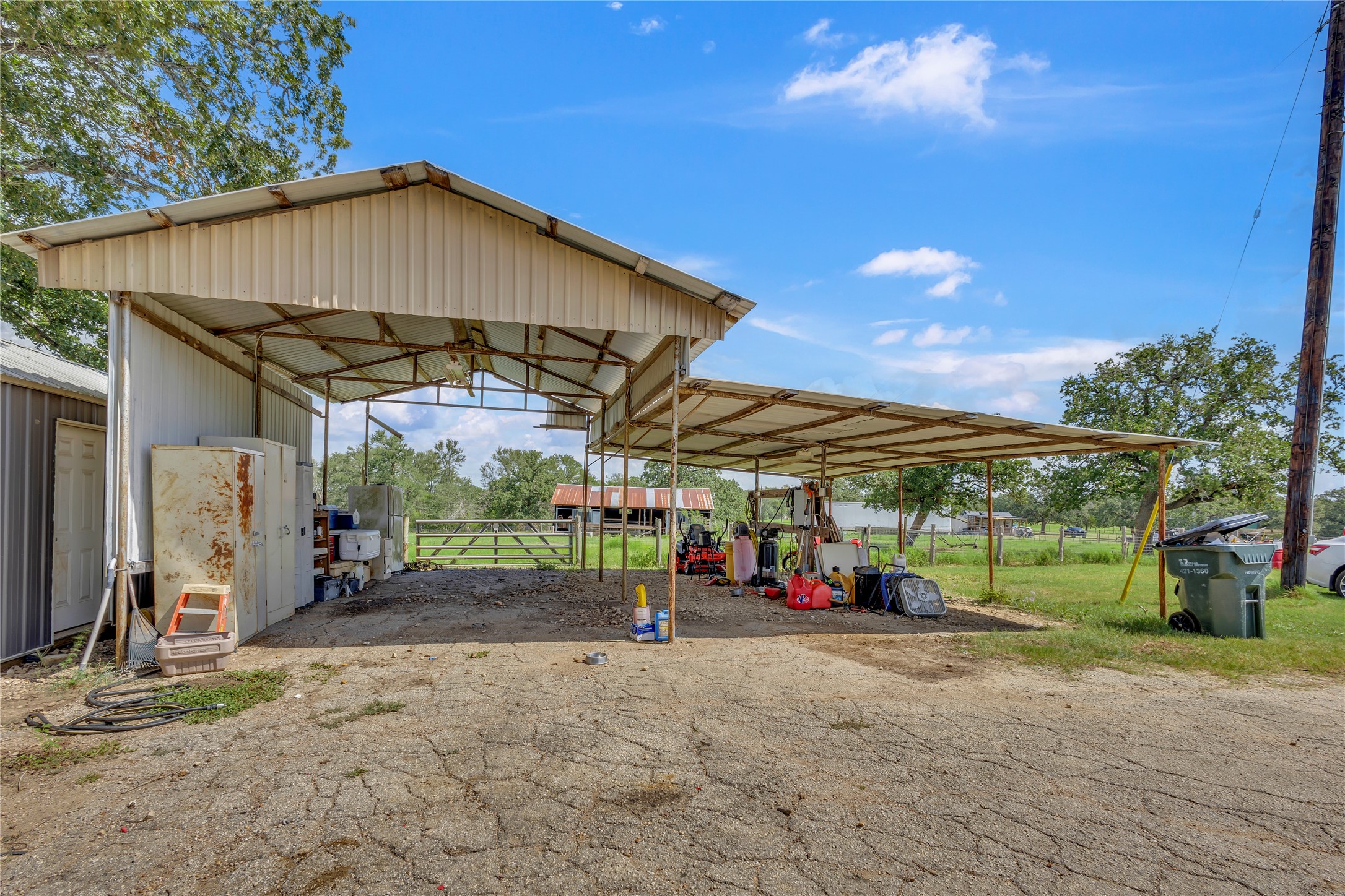 main property photo 26
