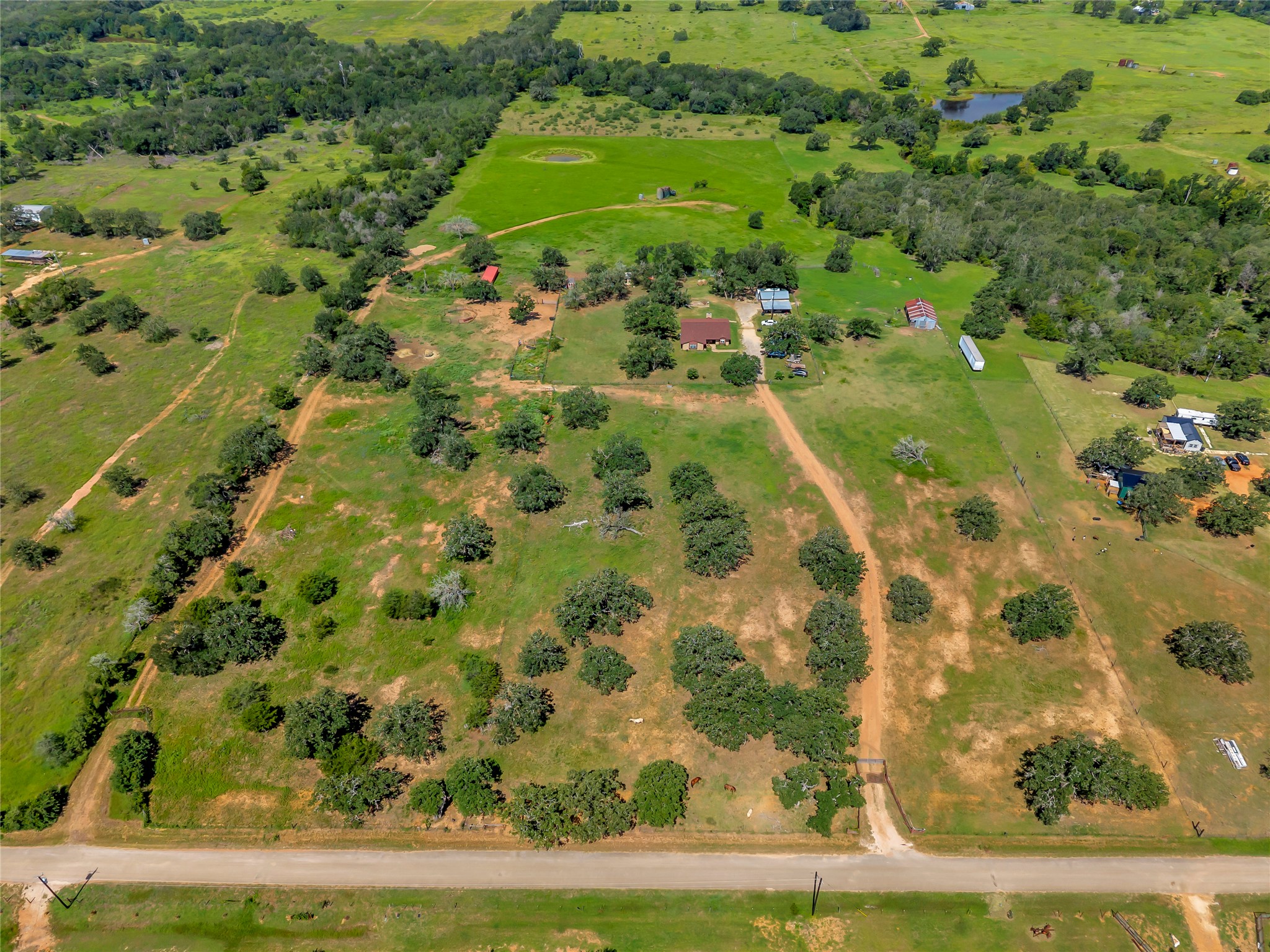 main property photo 33