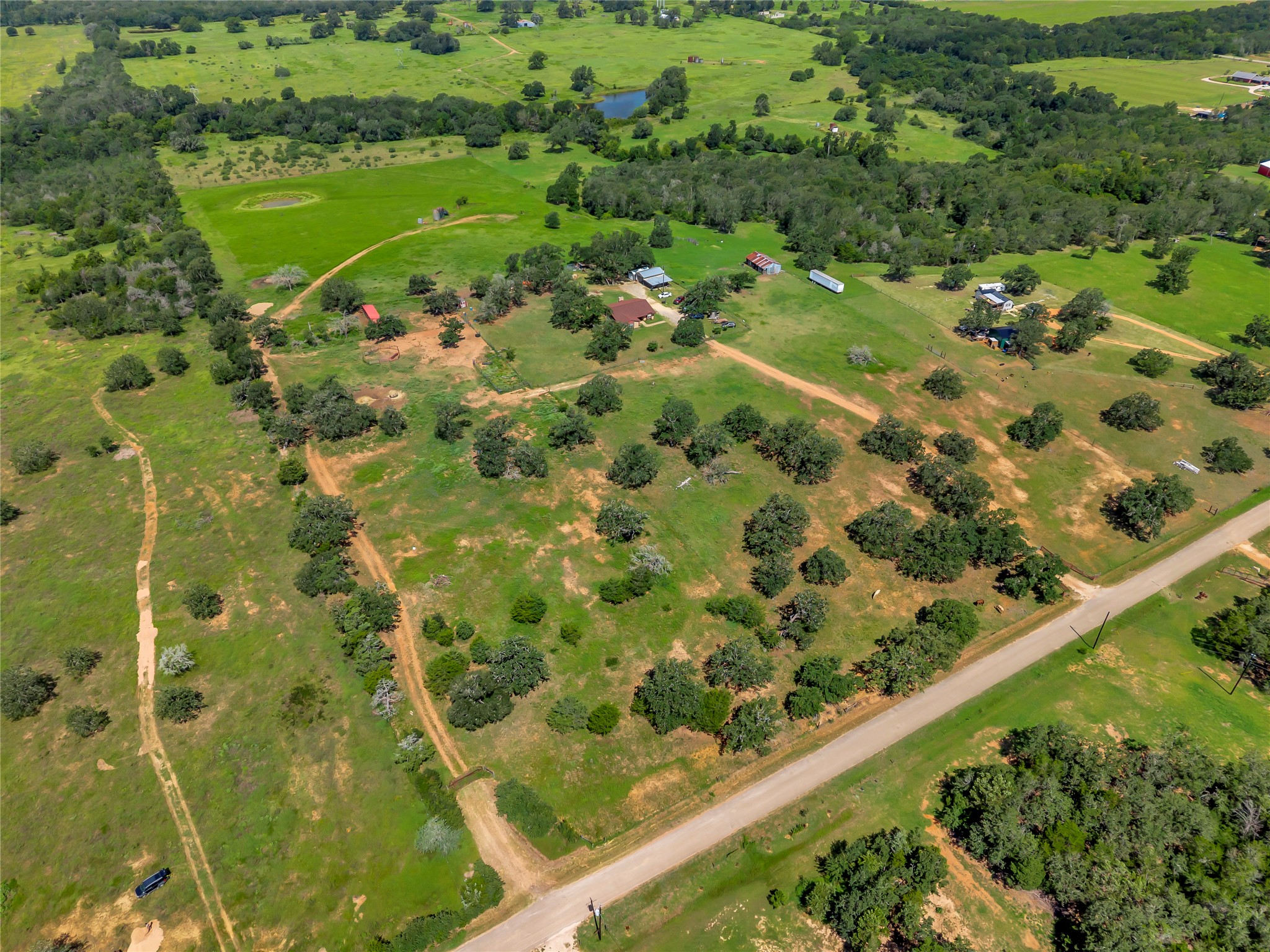 main property photo 34