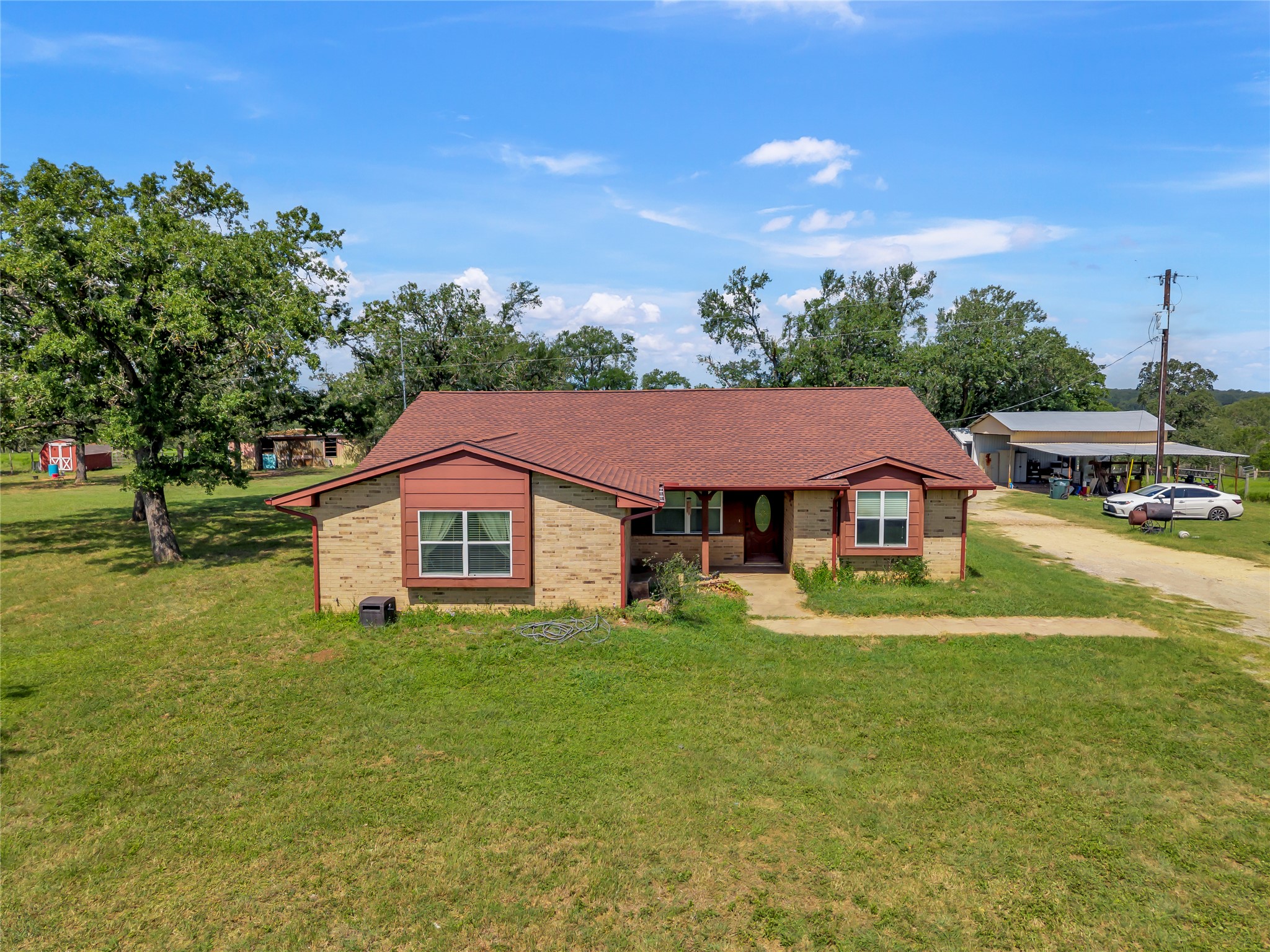 main property photo 37