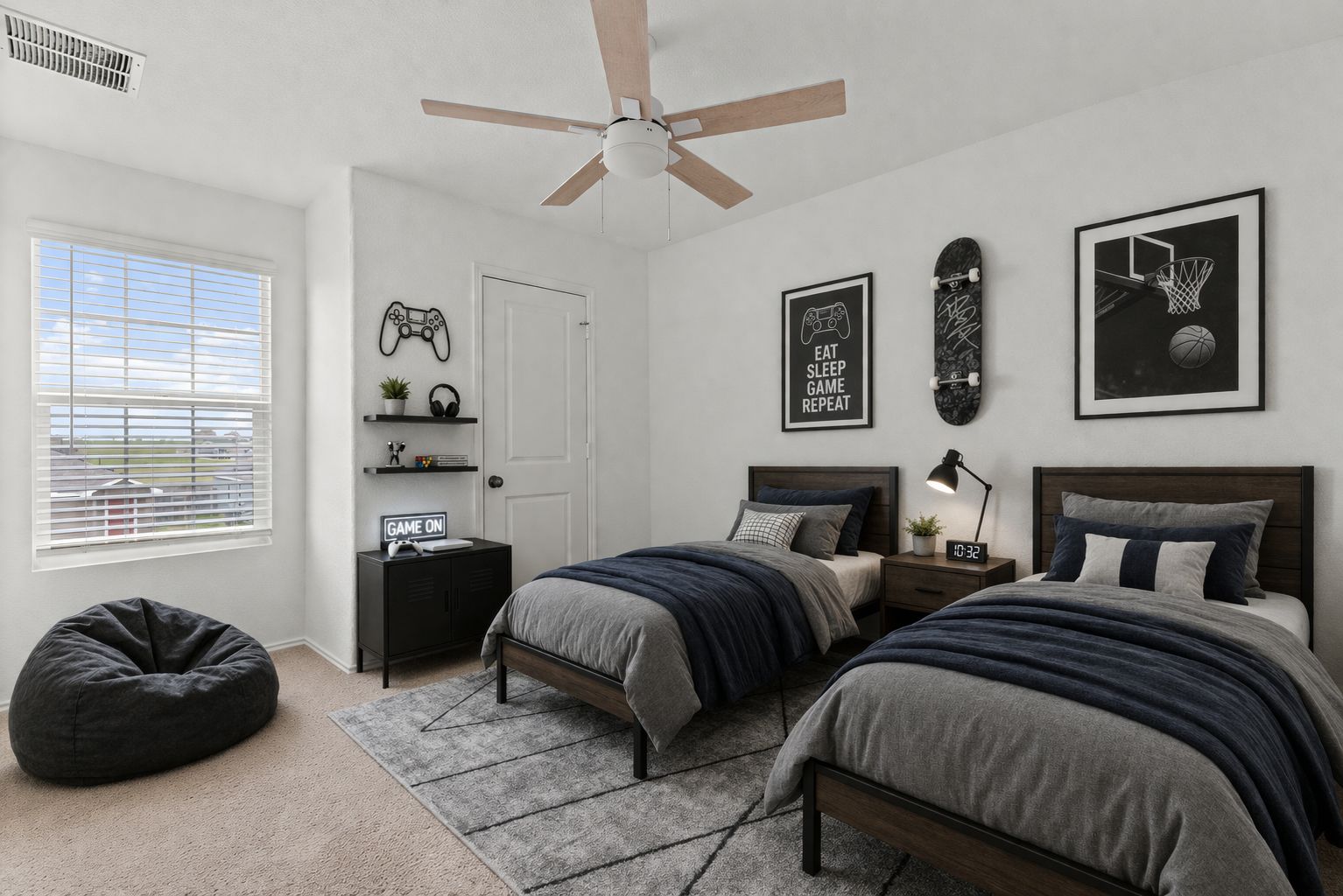 main property photo 25