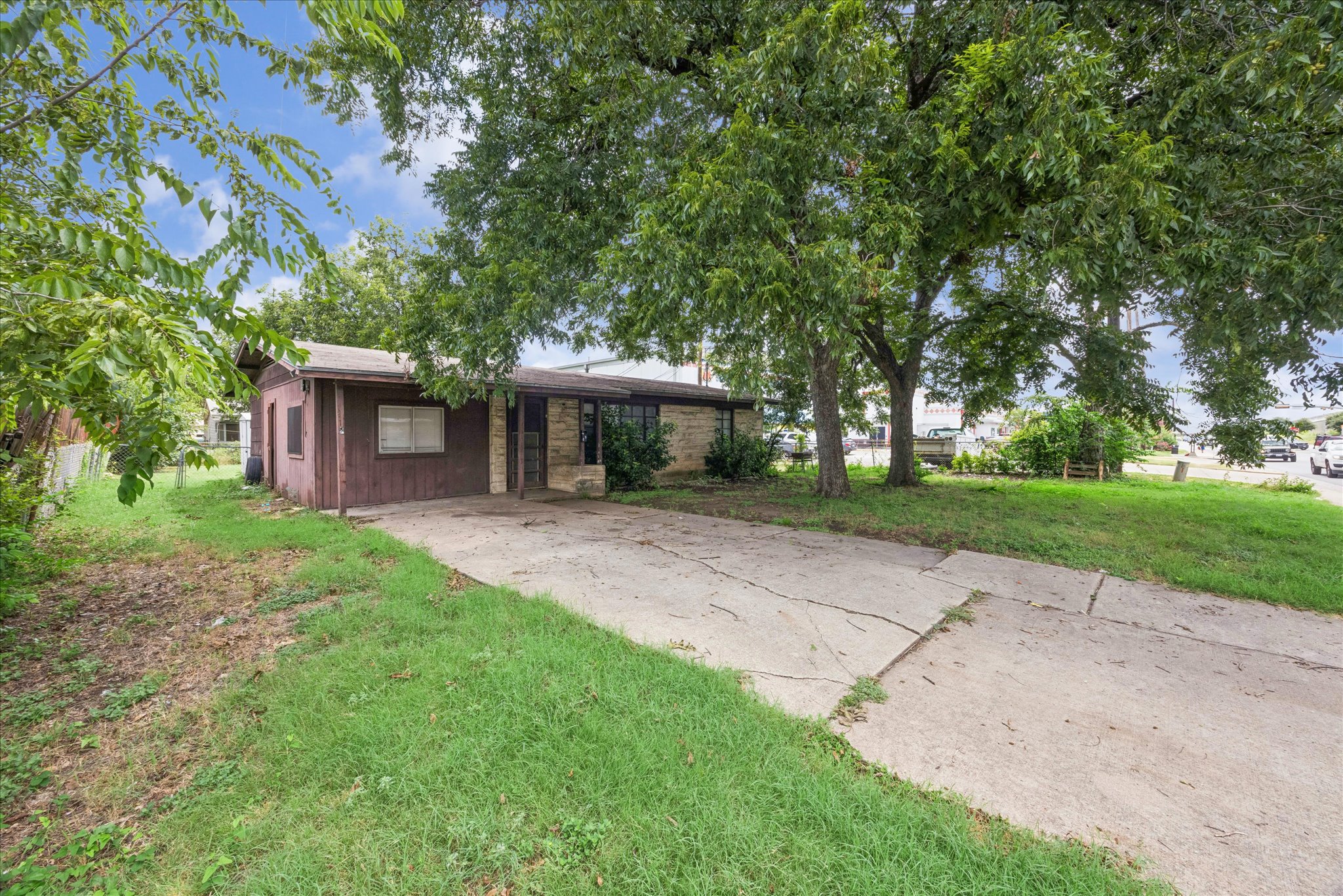 main property photo 4