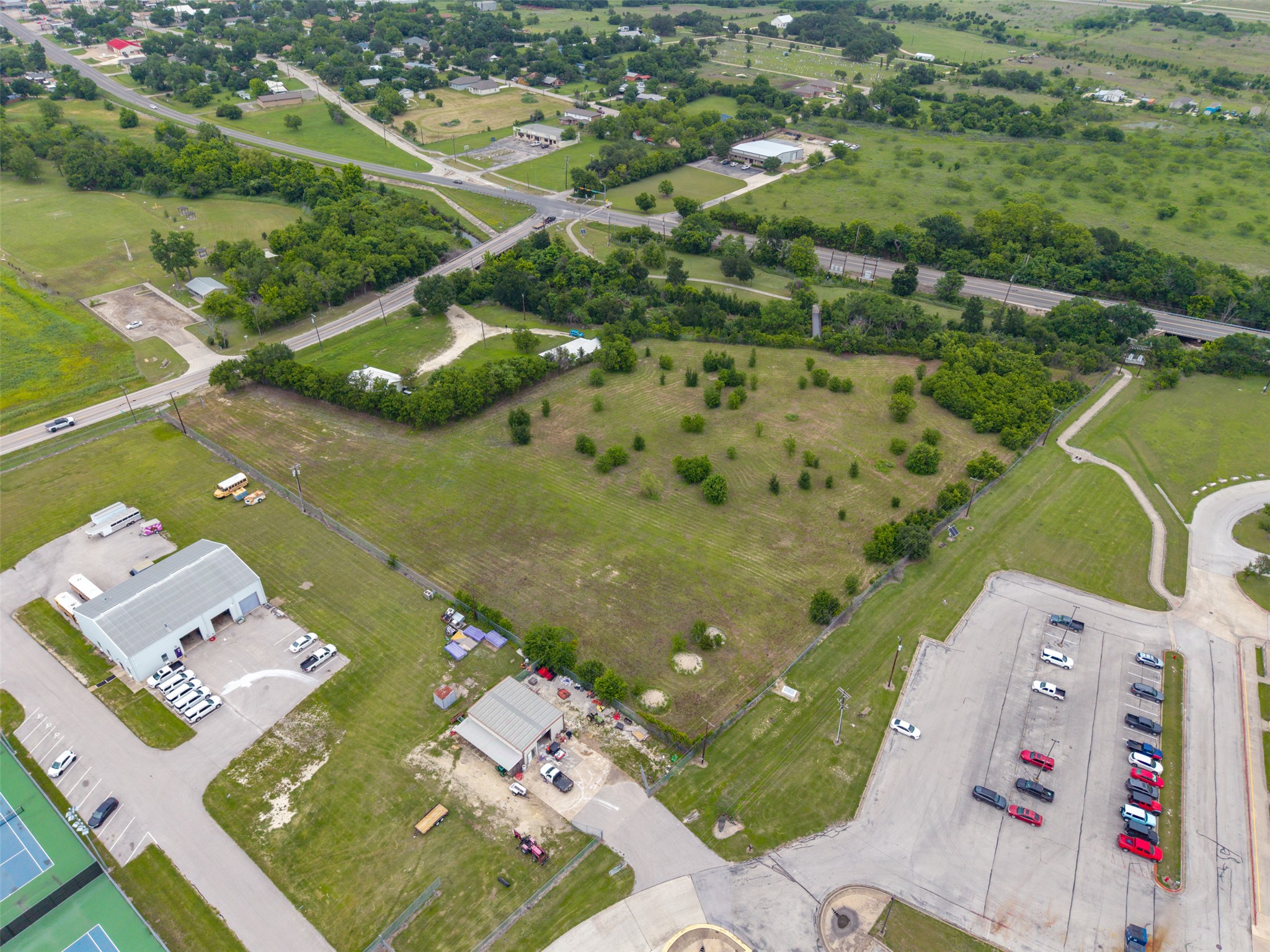 main property photo 12