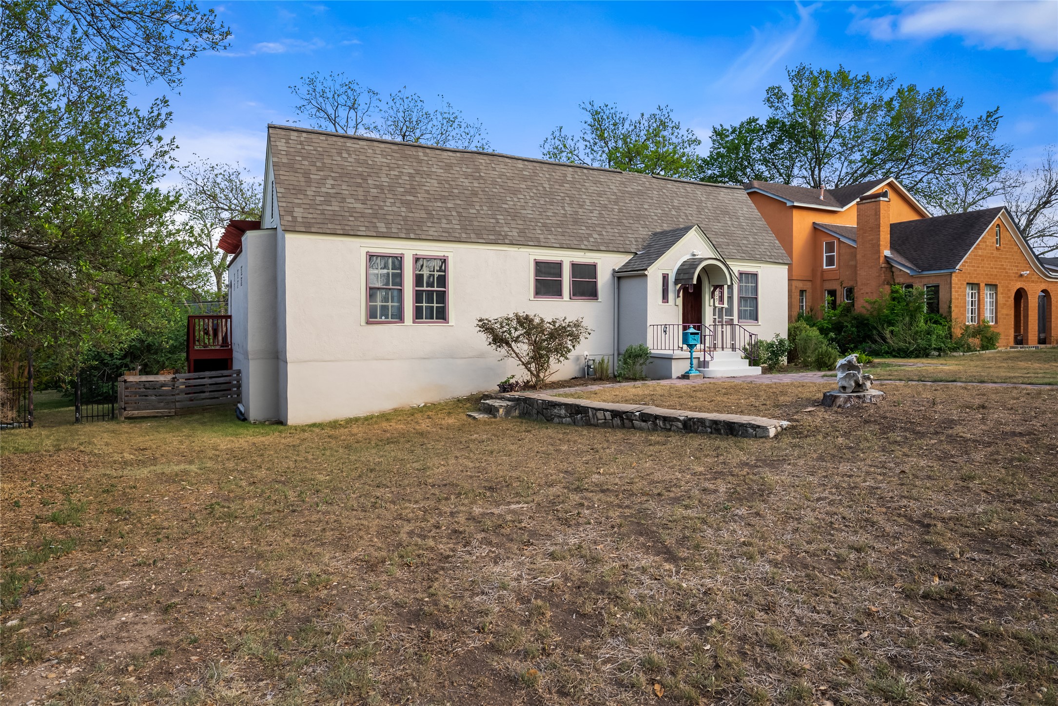 main property photo 27