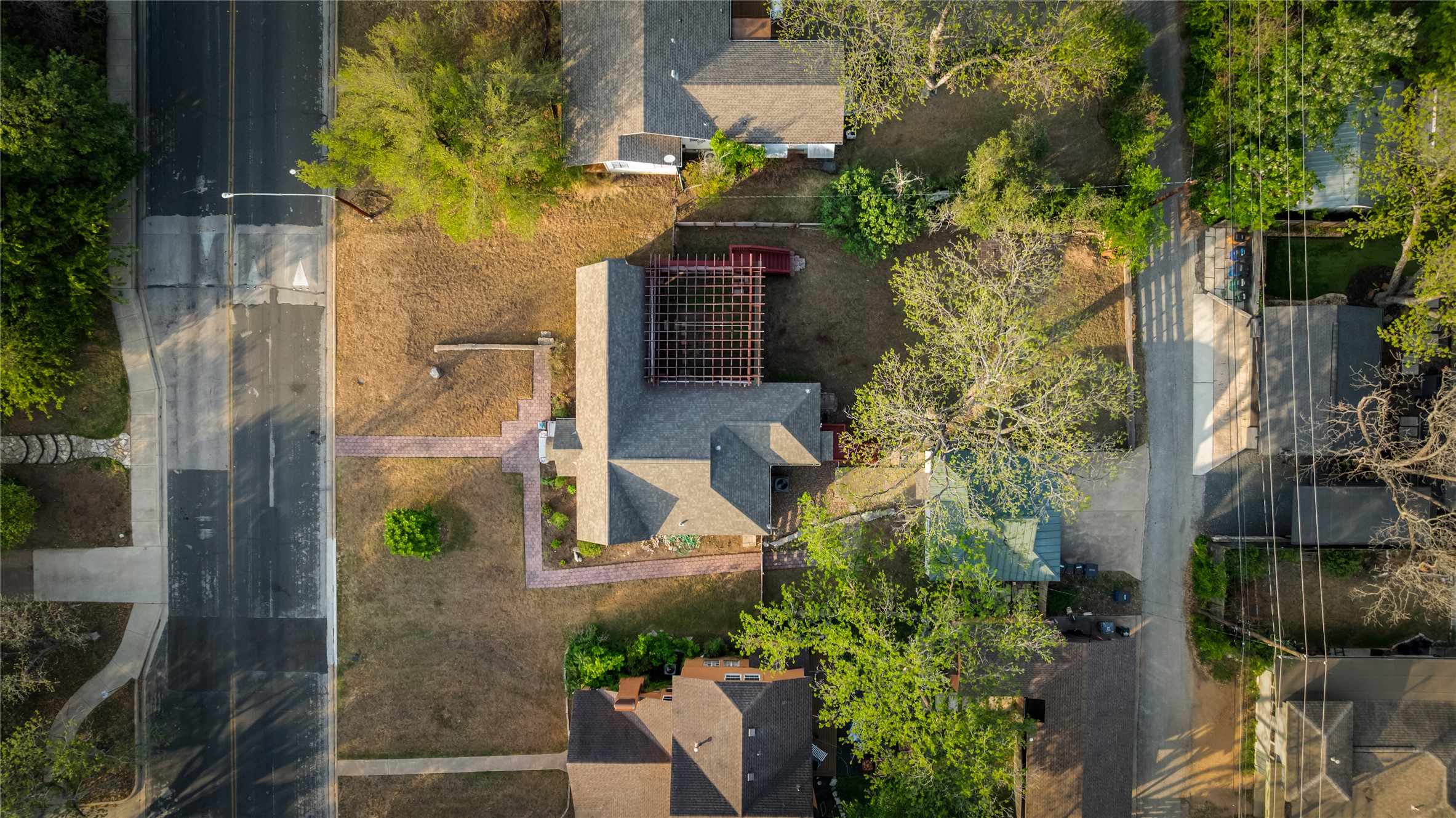 main property photo 32