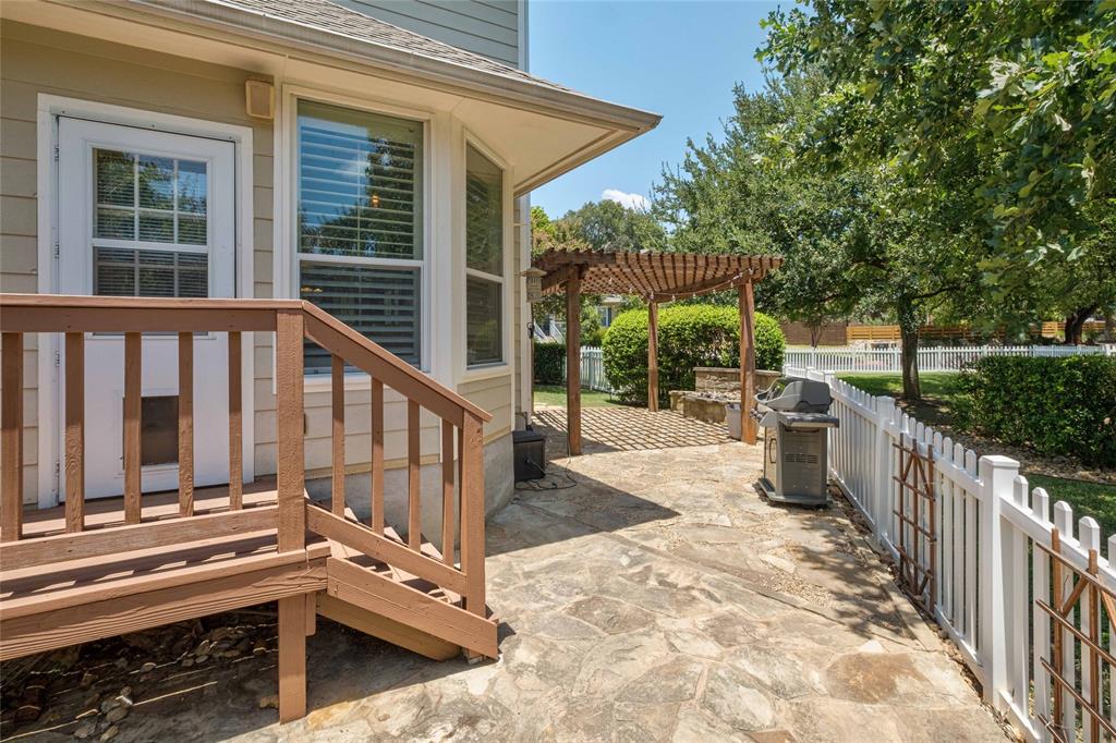 main property photo 23