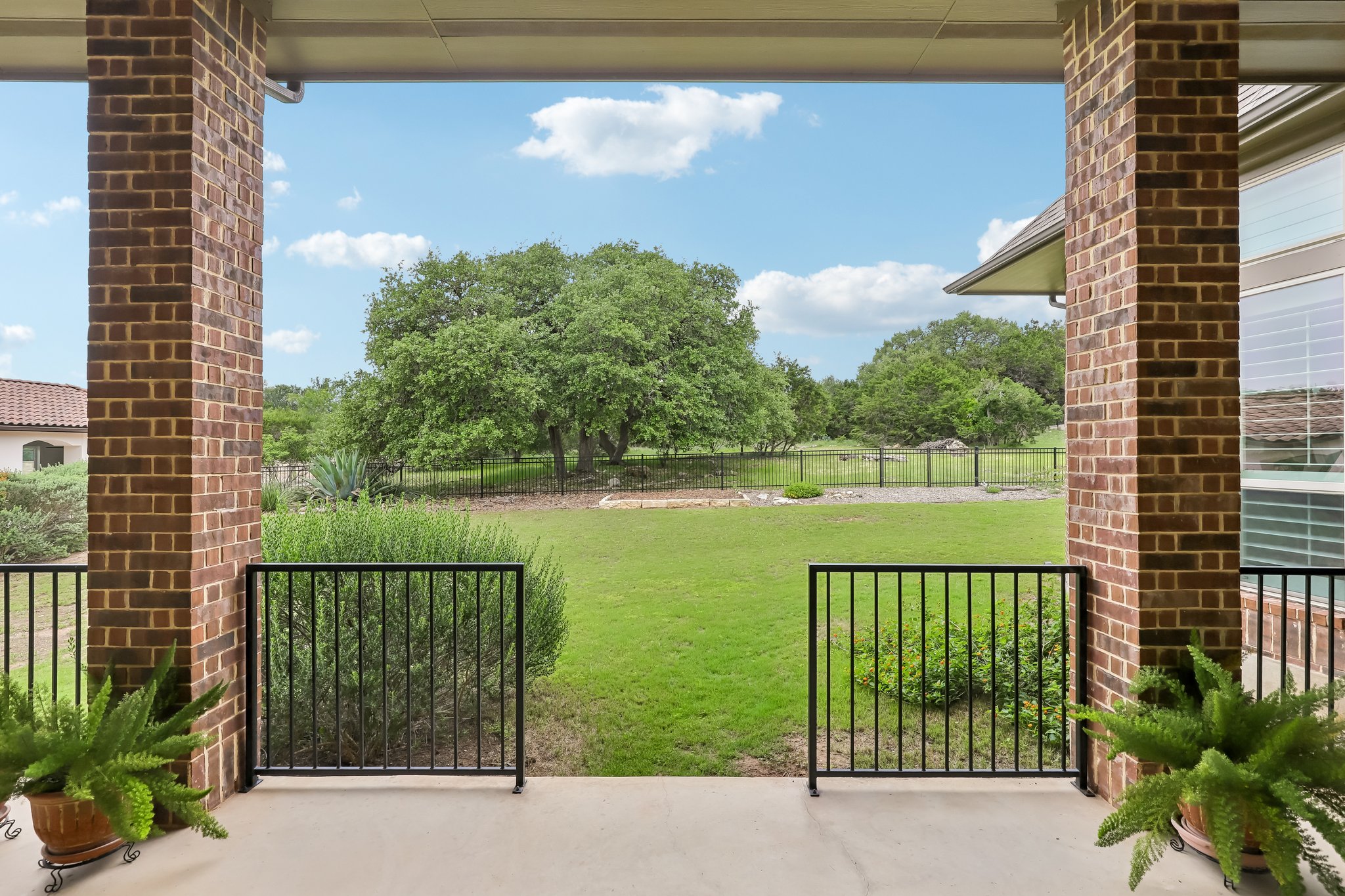 main property photo 32