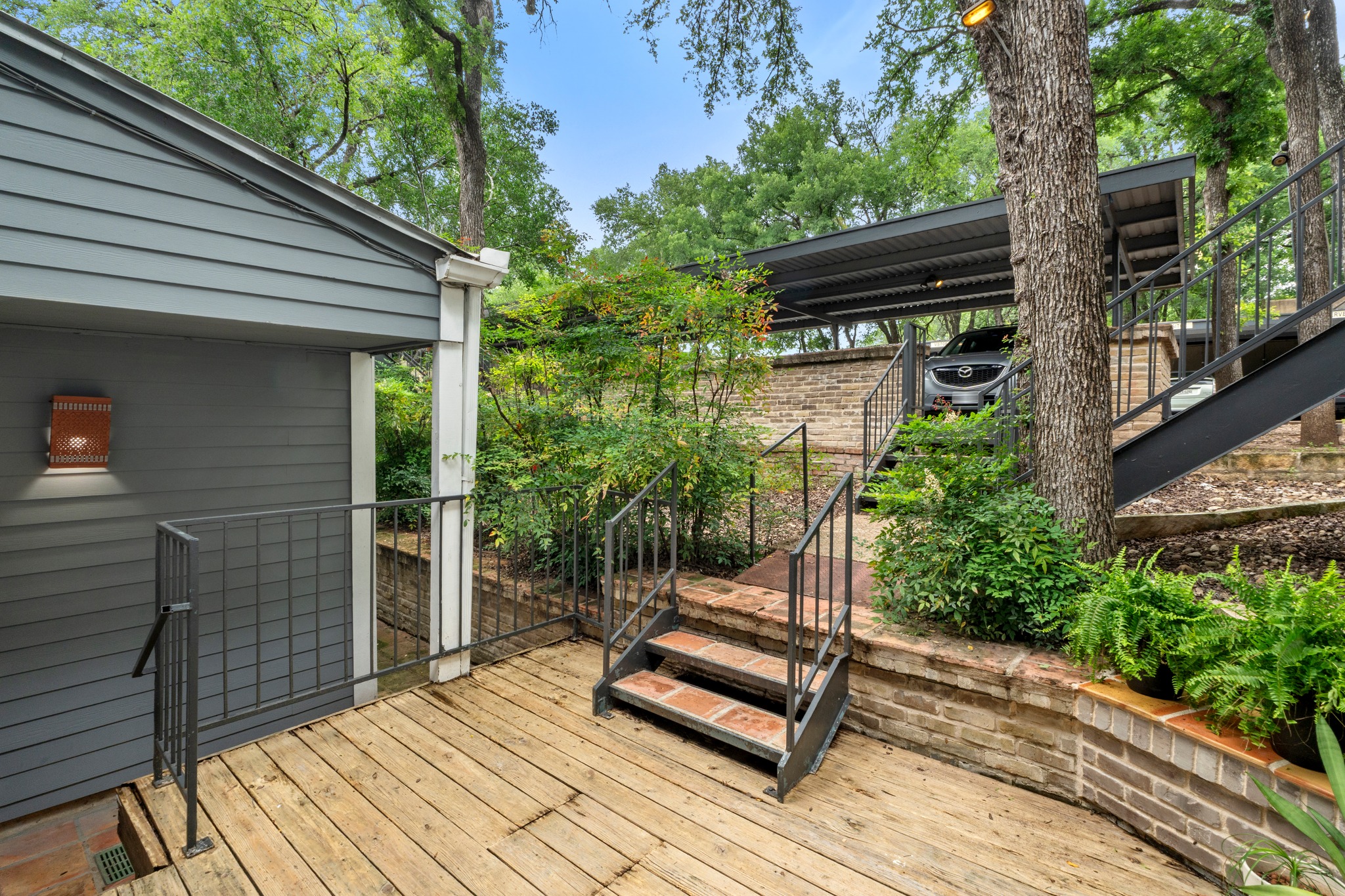 main property photo 20