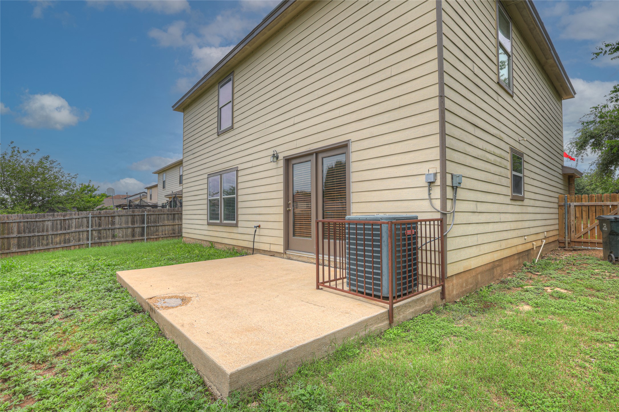 main property photo 26