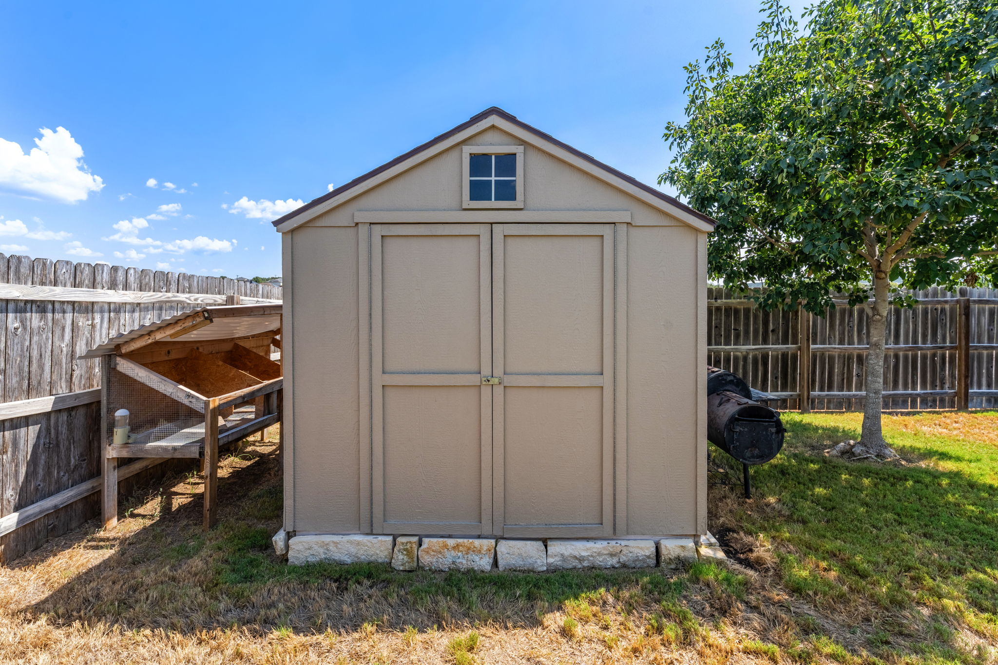 main property photo 21
