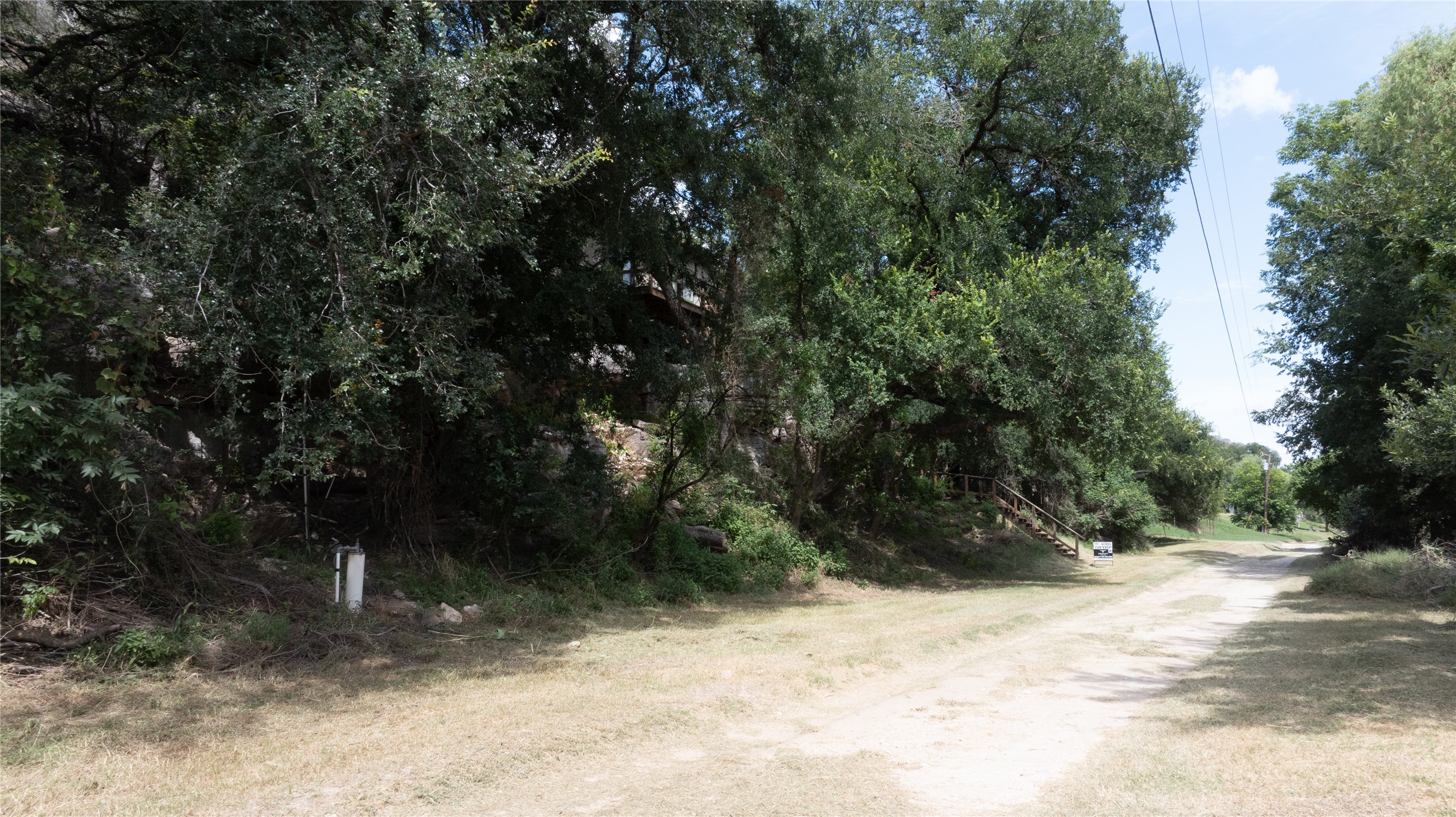 main property photo 22
