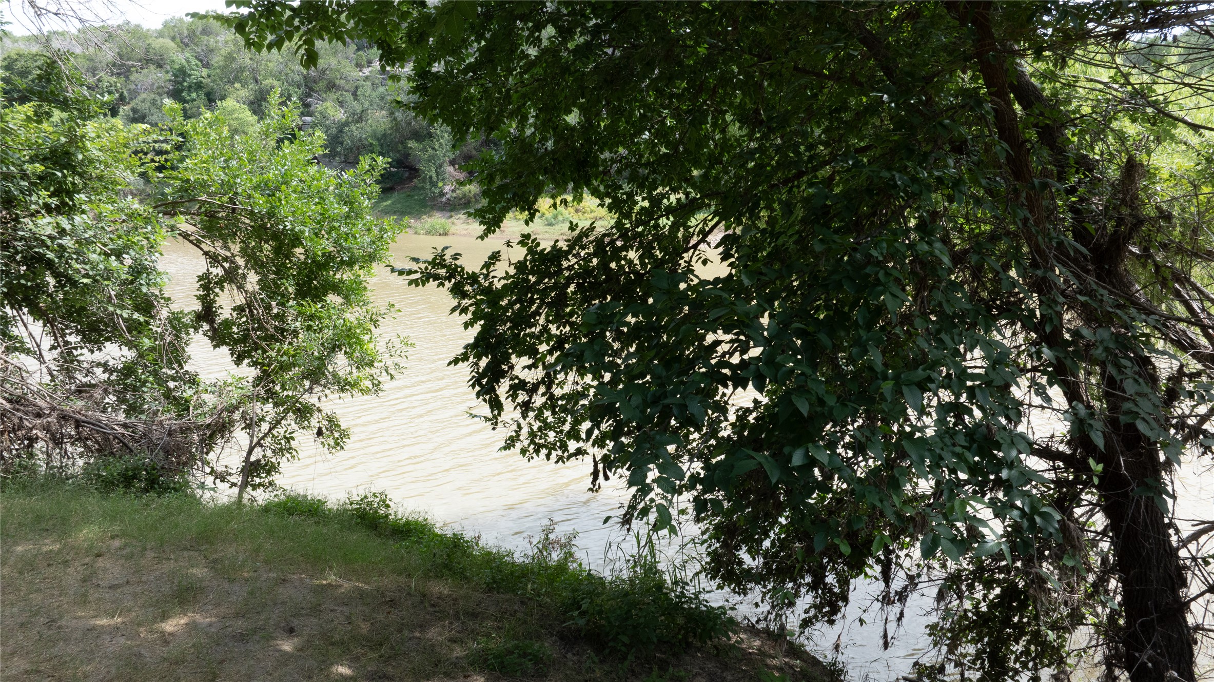 main property photo 23