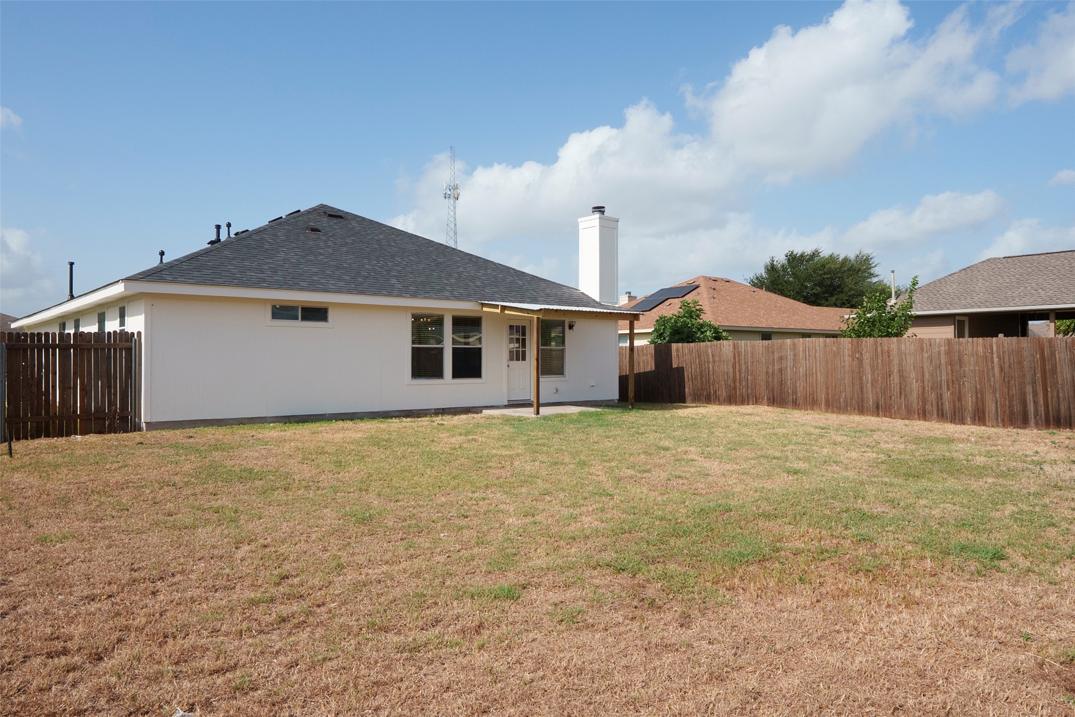 main property photo 29