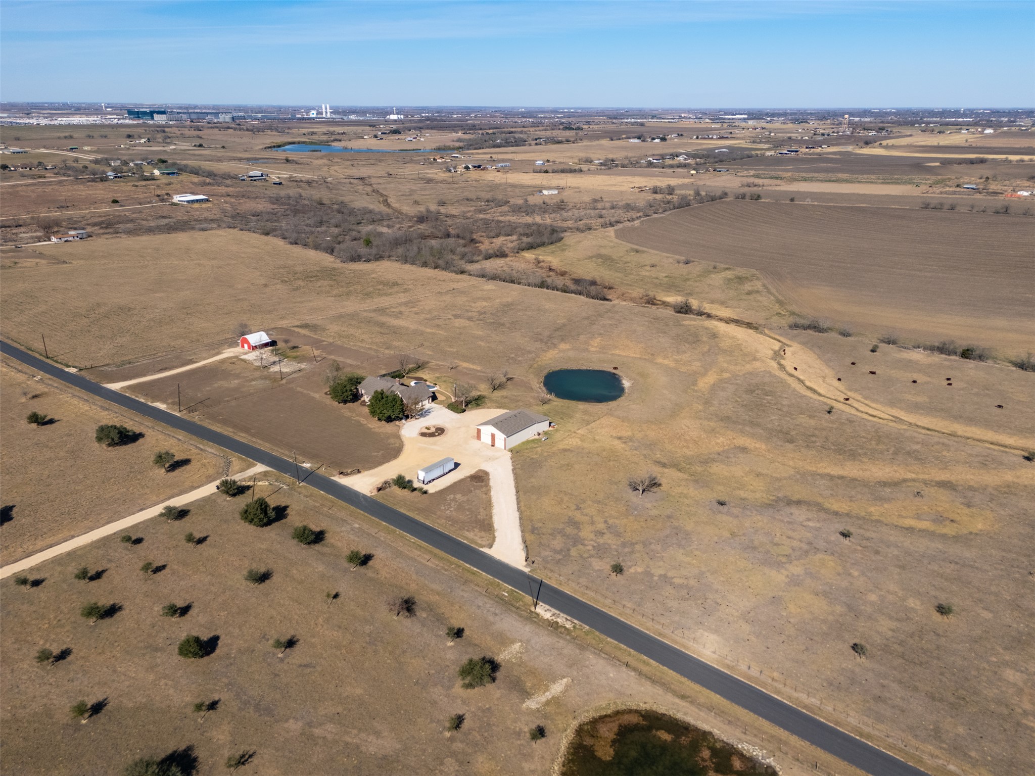 main property photo 22