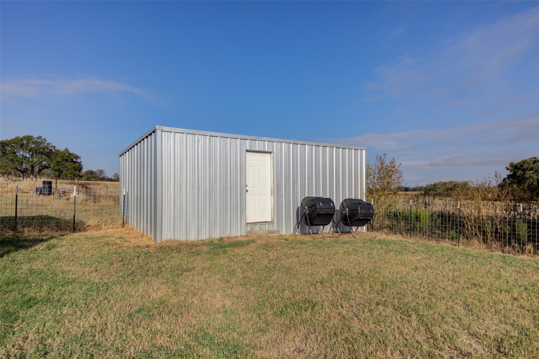 main property photo 36