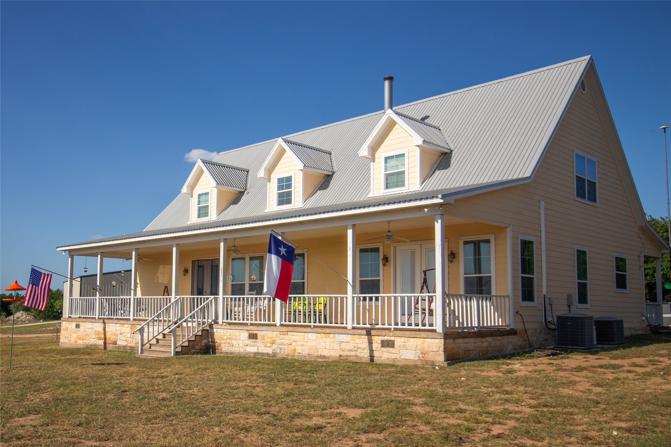 main property photo 32
