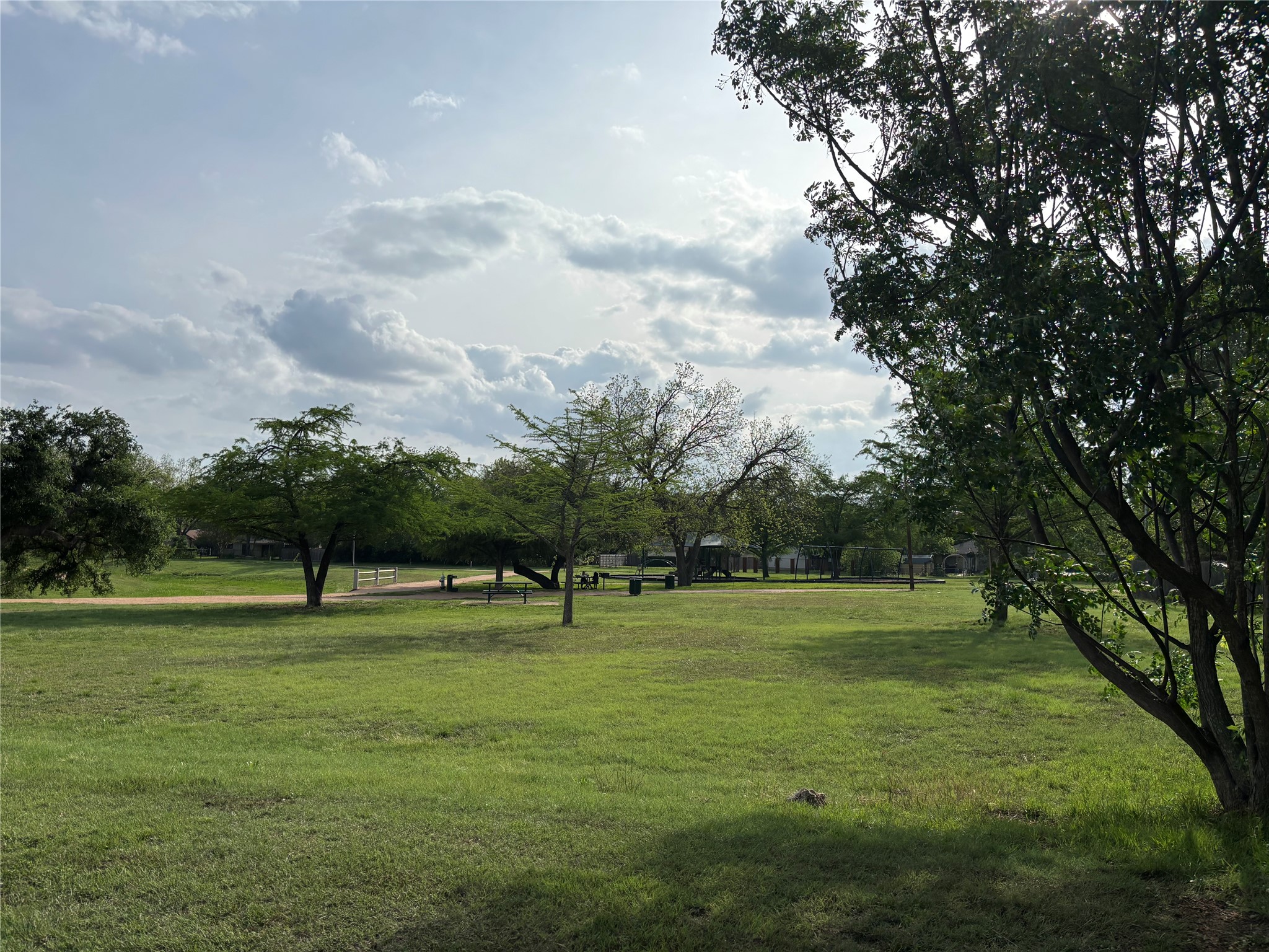 main property photo 16