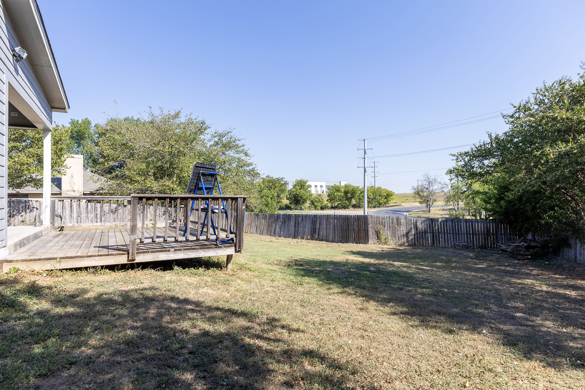 main property photo 39