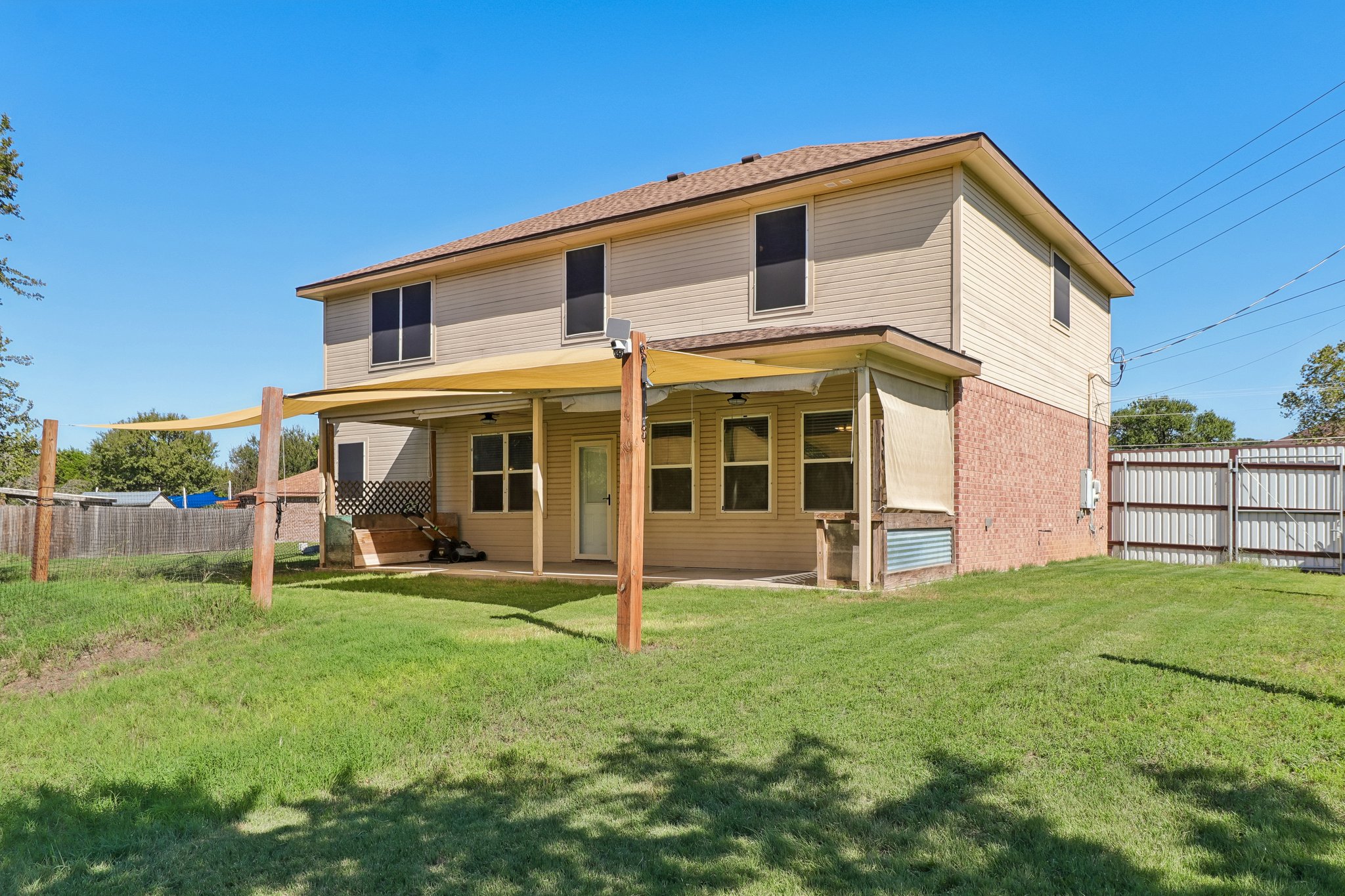 main property photo 20