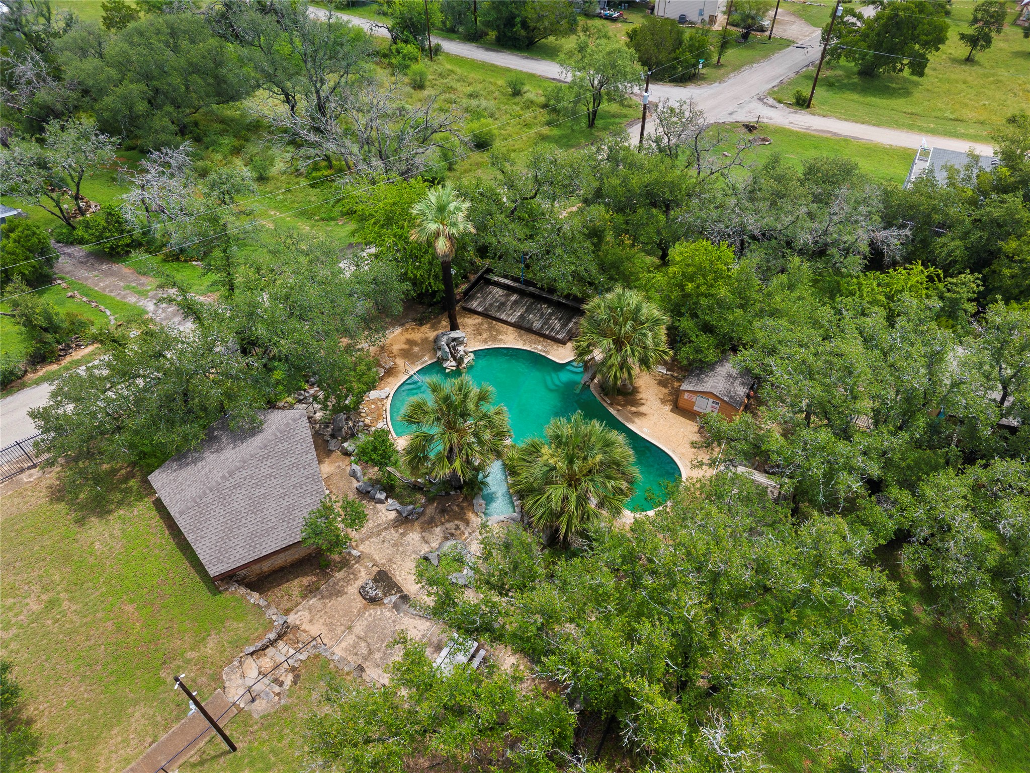 main property photo 39