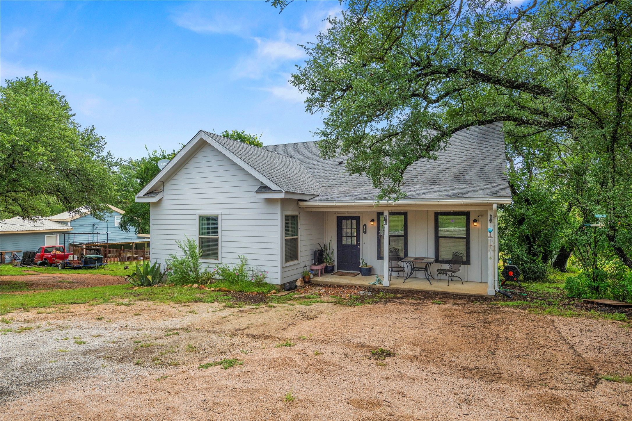 main property photo 6