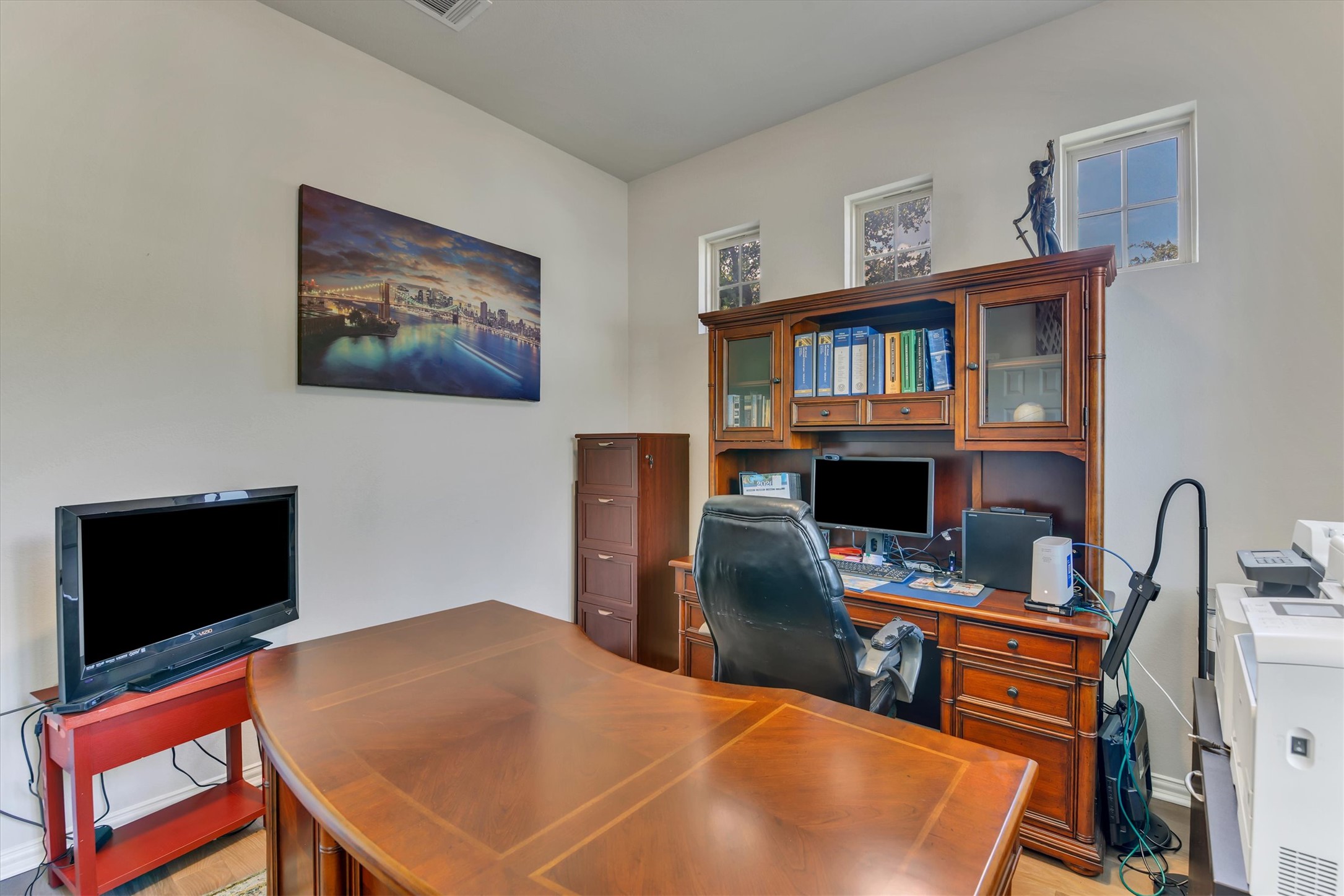 main property photo 31