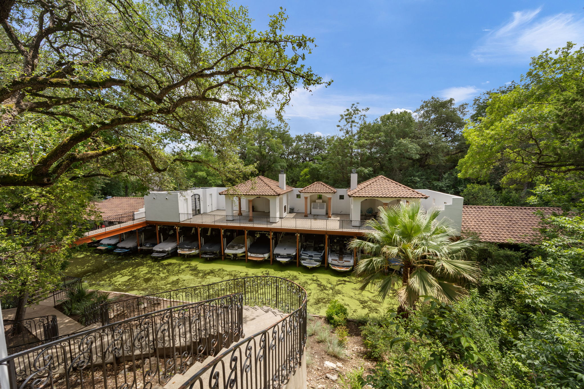 main property photo 31