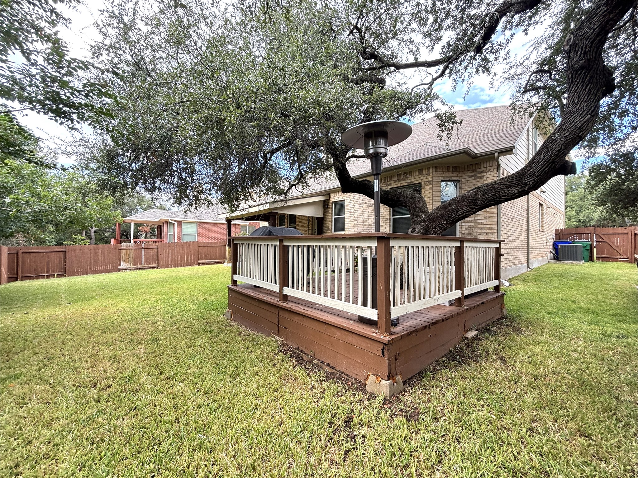 main property photo 37