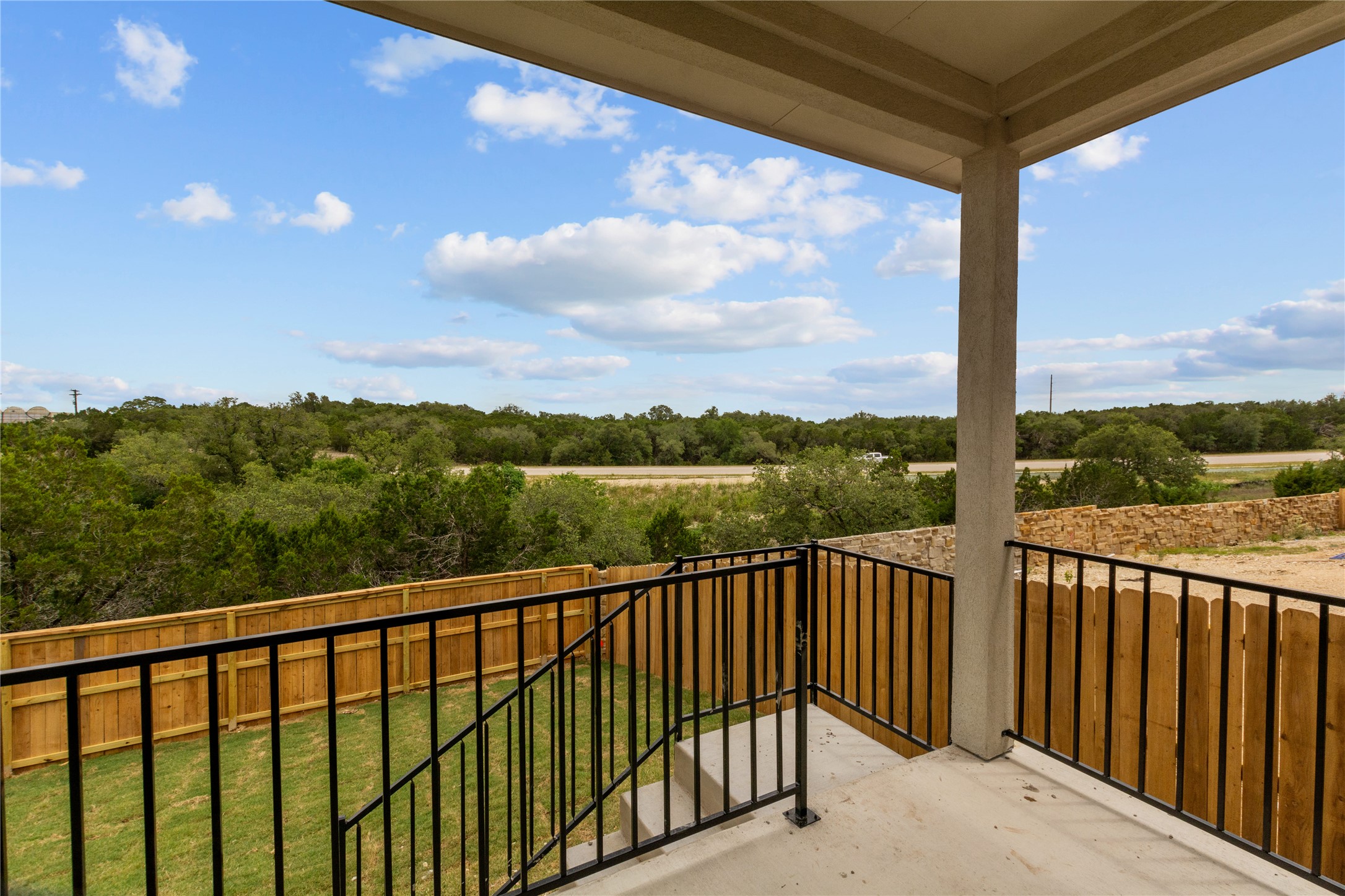 main property photo 22