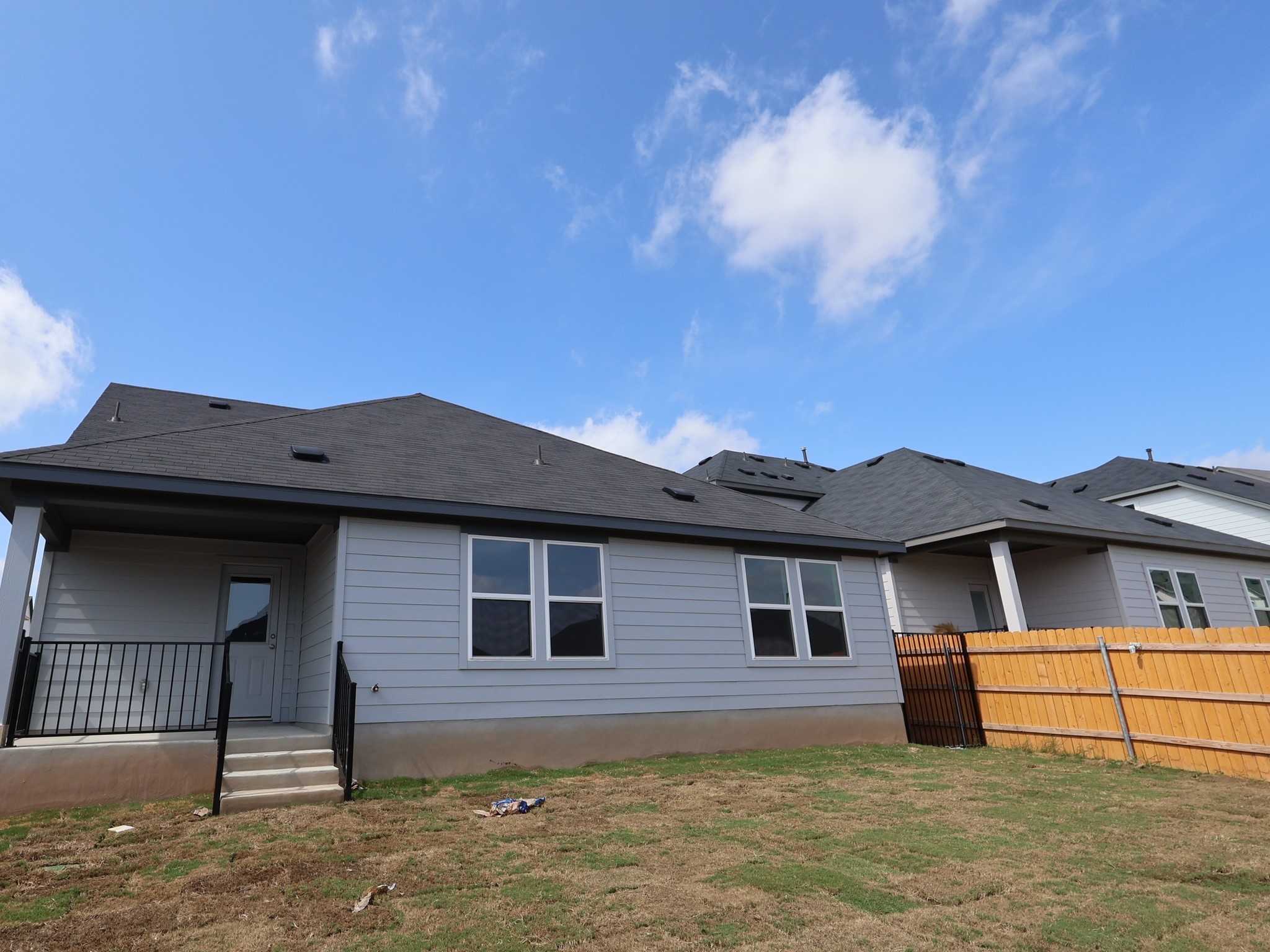 main property photo 16