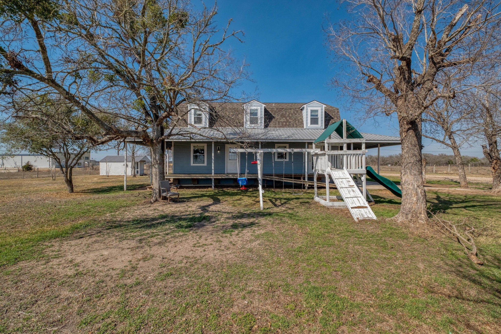 main property photo 34