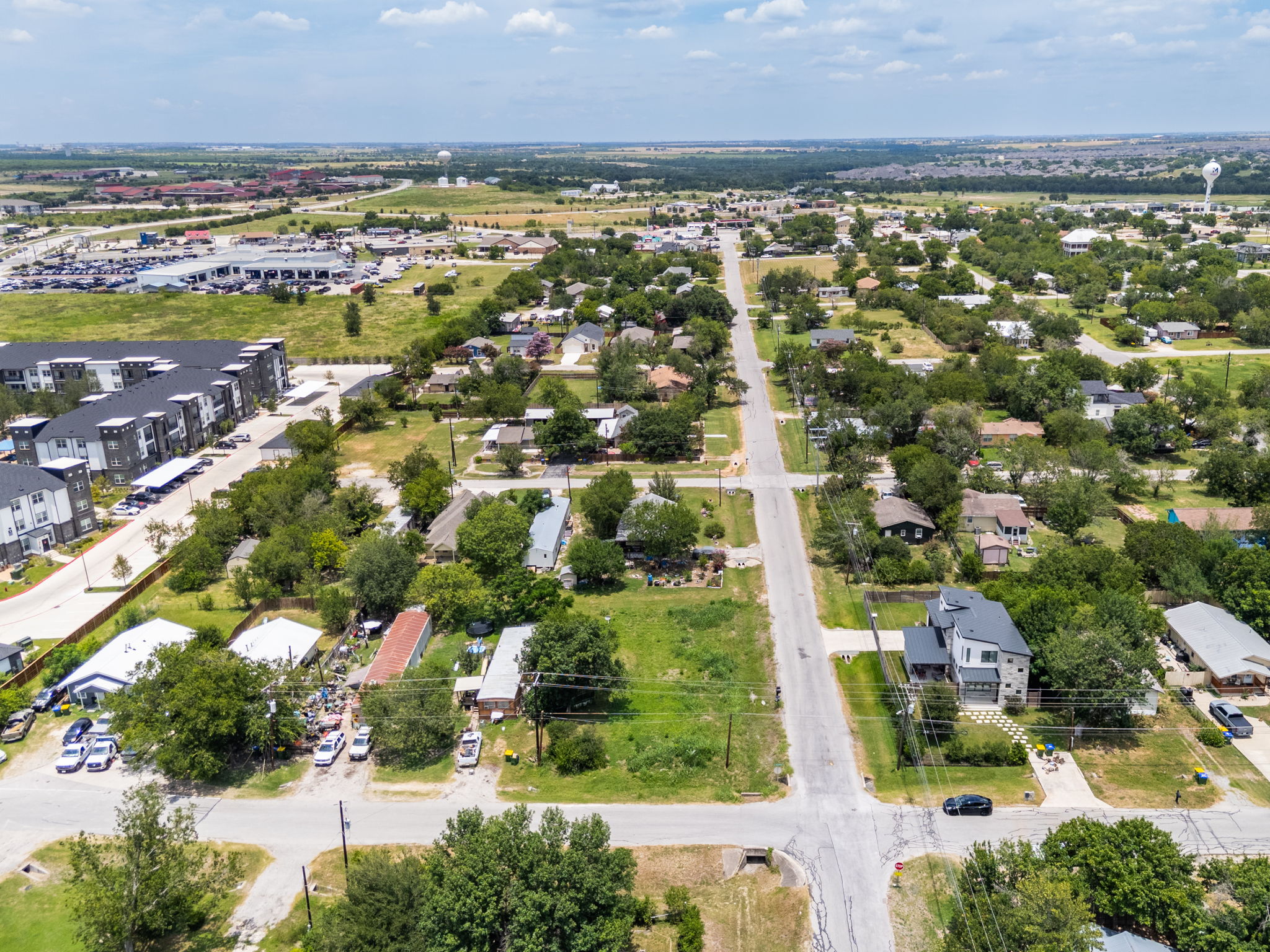 main property photo 10