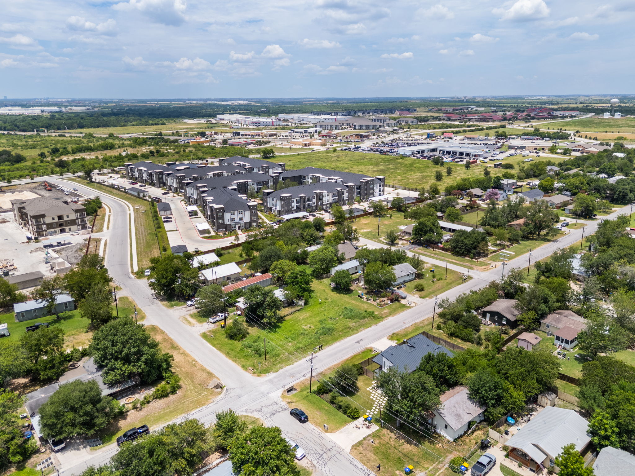 main property photo 16
