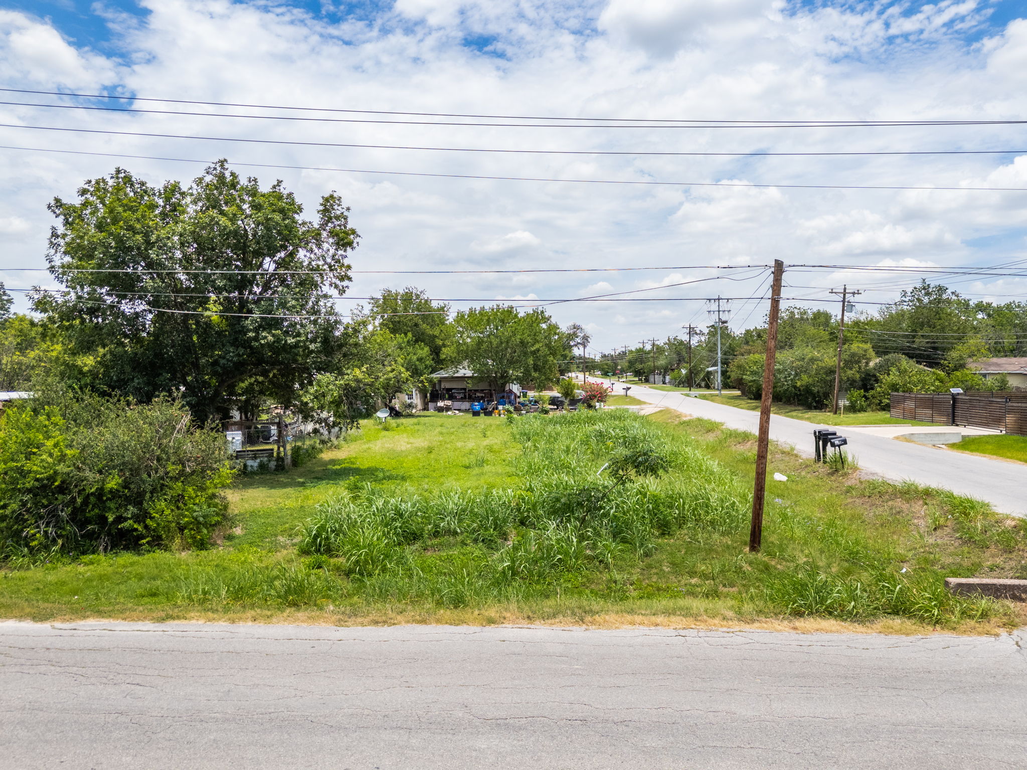 main property photo 17
