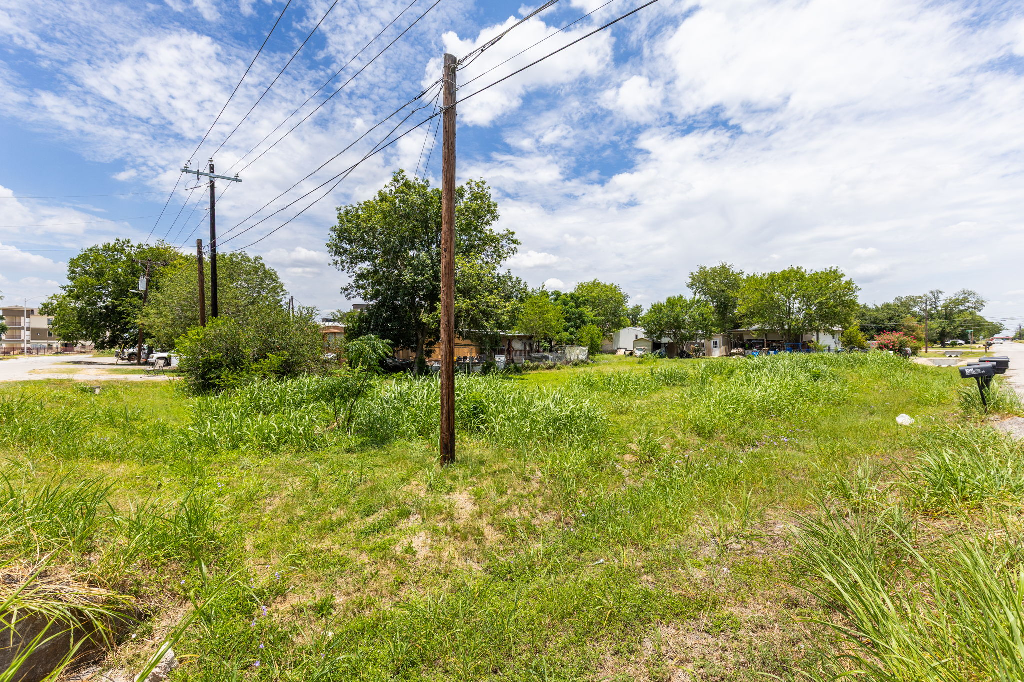 main property photo 22
