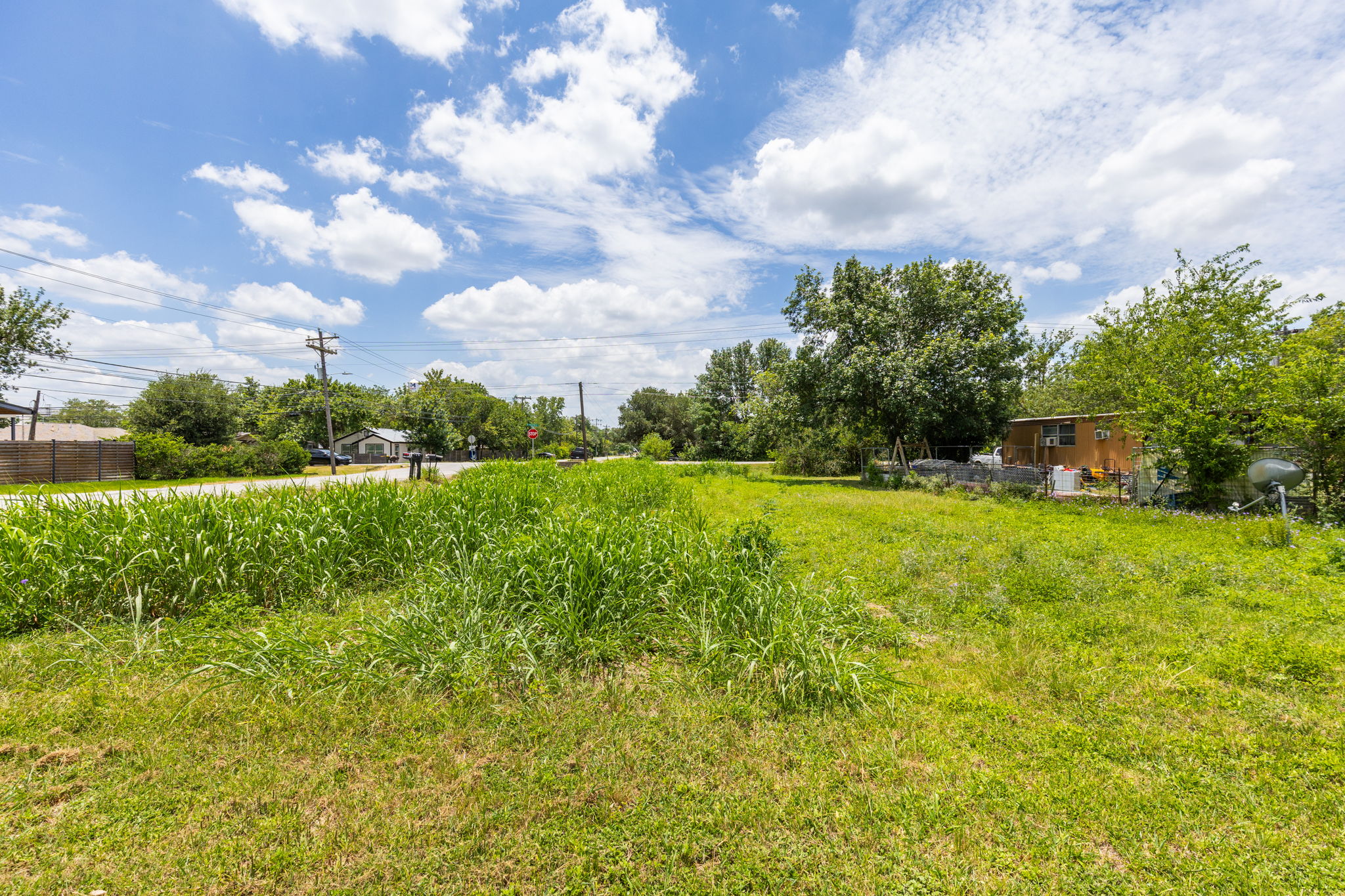 main property photo 9