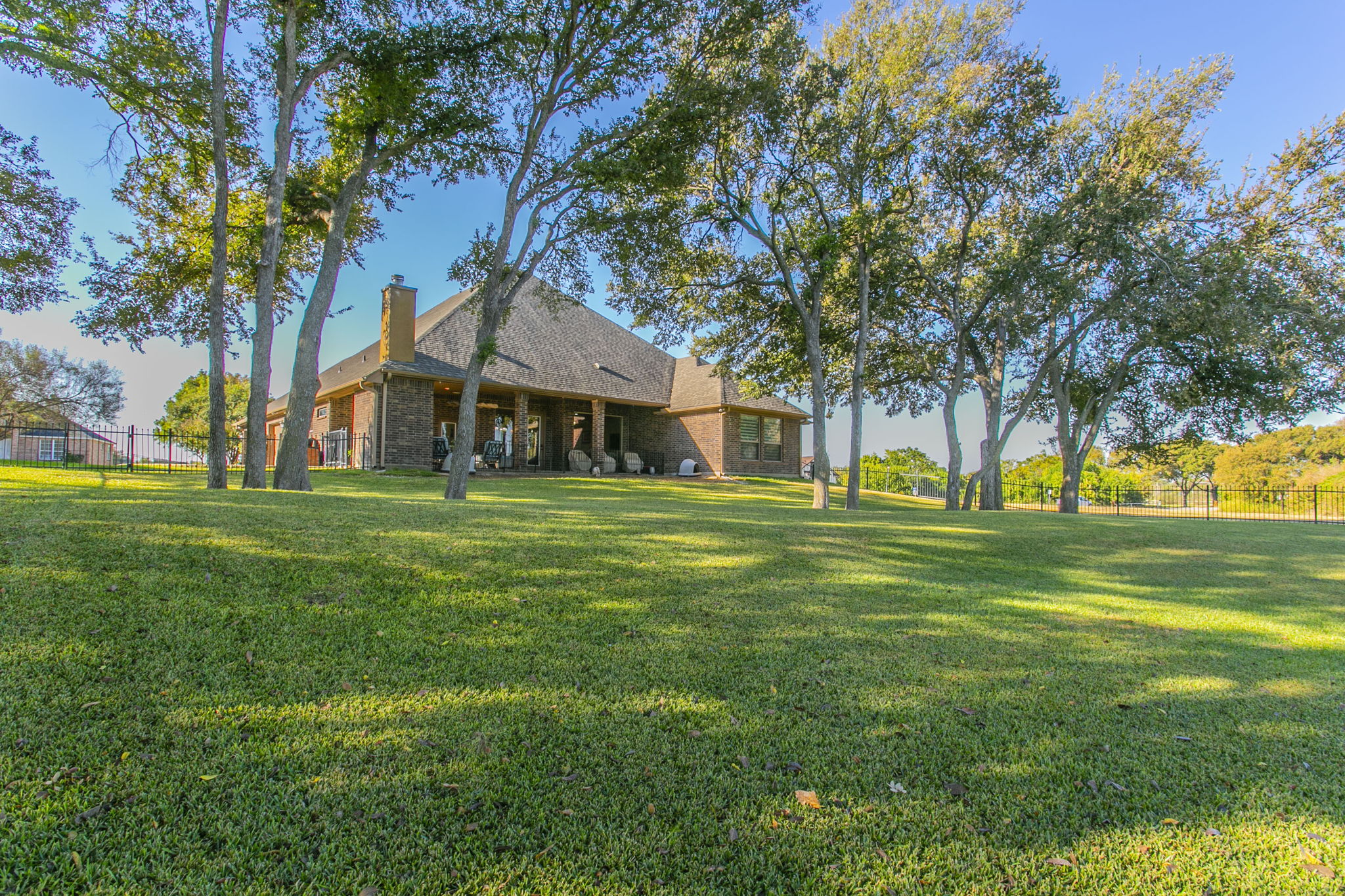 main property photo 32