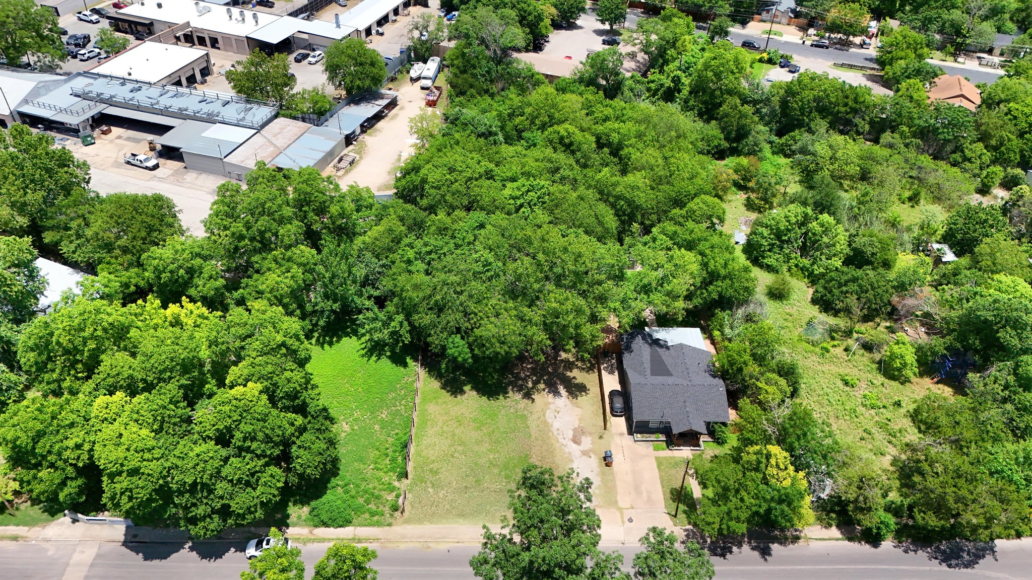 main property photo 10