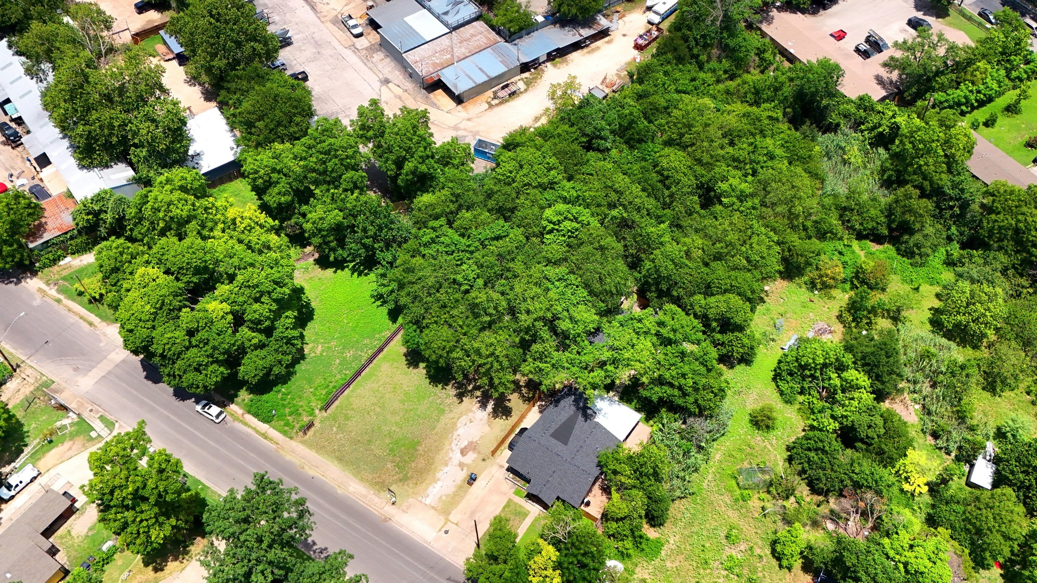 main property photo 11