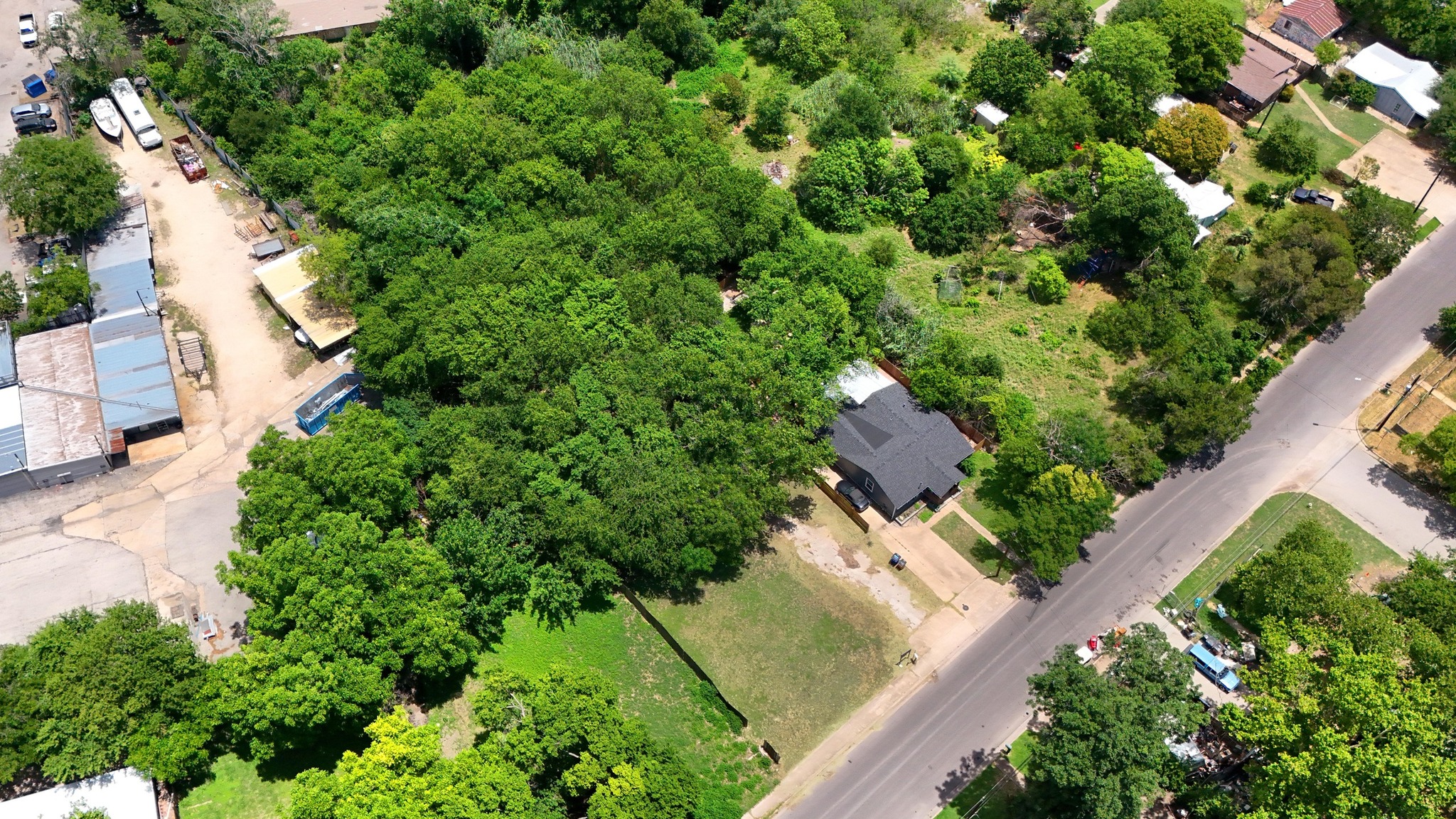 main property photo 12