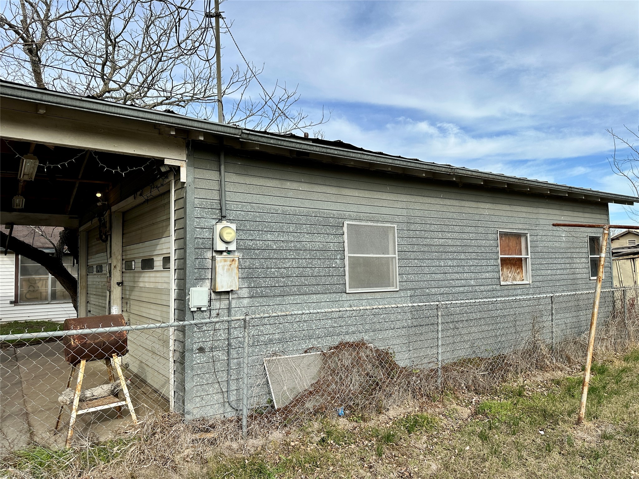 main property photo 23