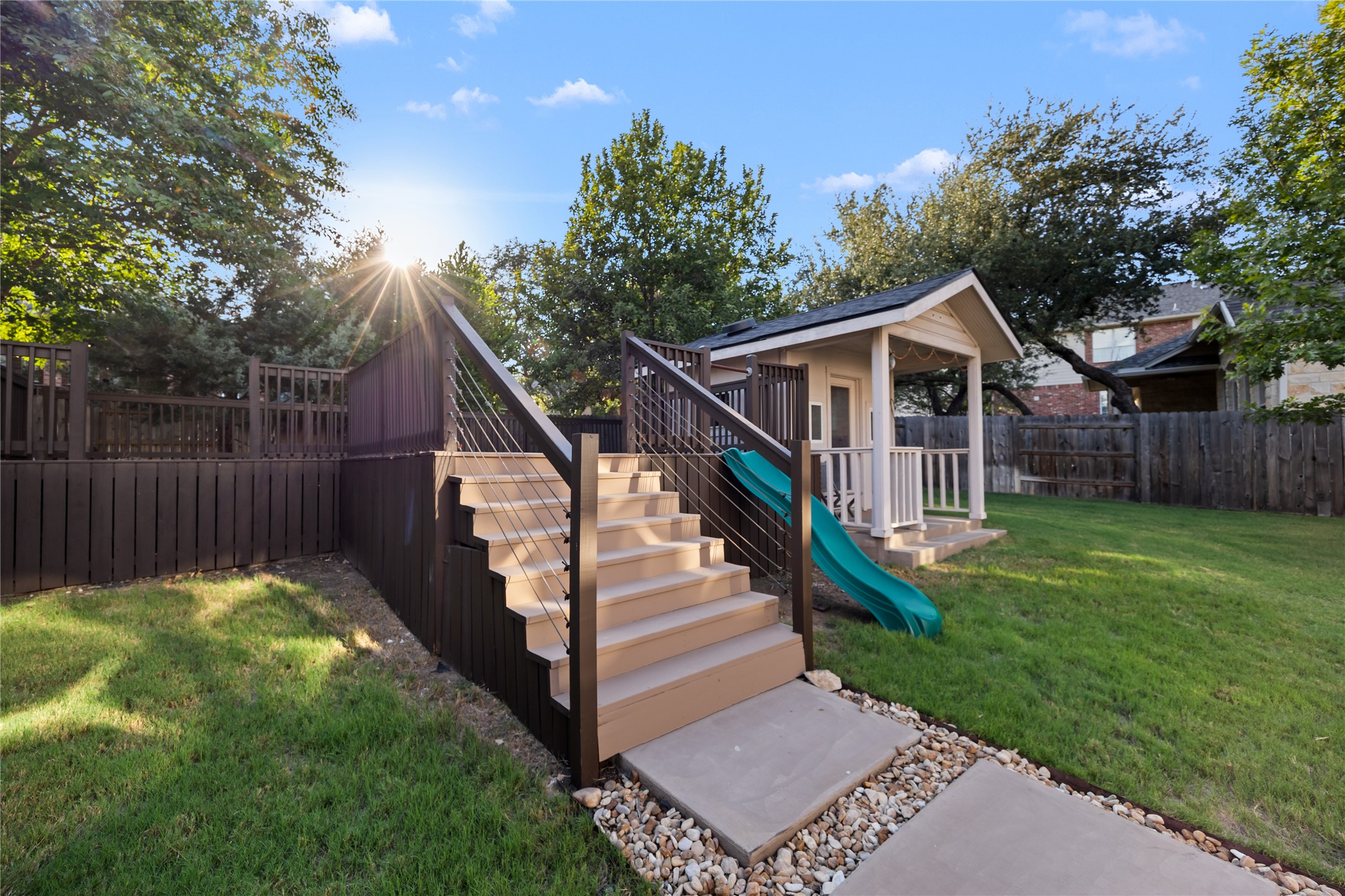 main property photo 33
