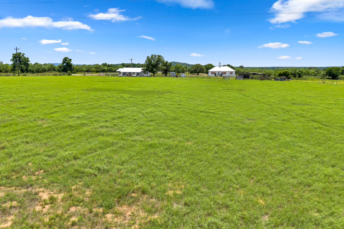 main property photo 23