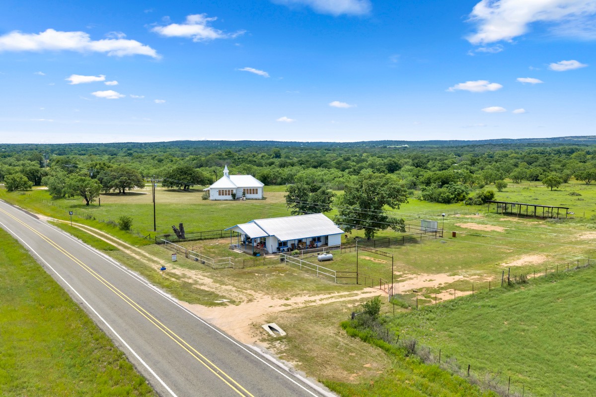 main property photo 30