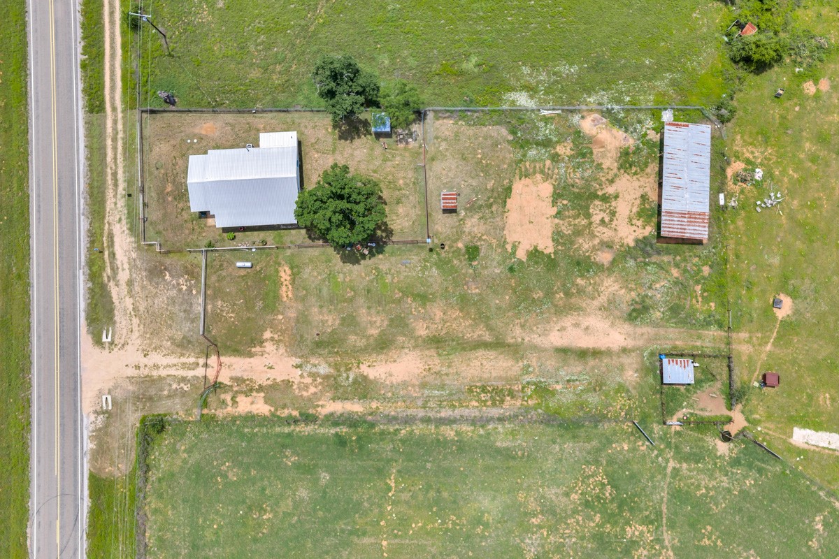 main property photo 31